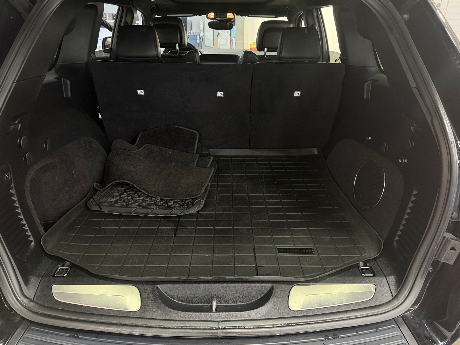 Thumbnail: 2019 Jeep Grand Cherokee - 6