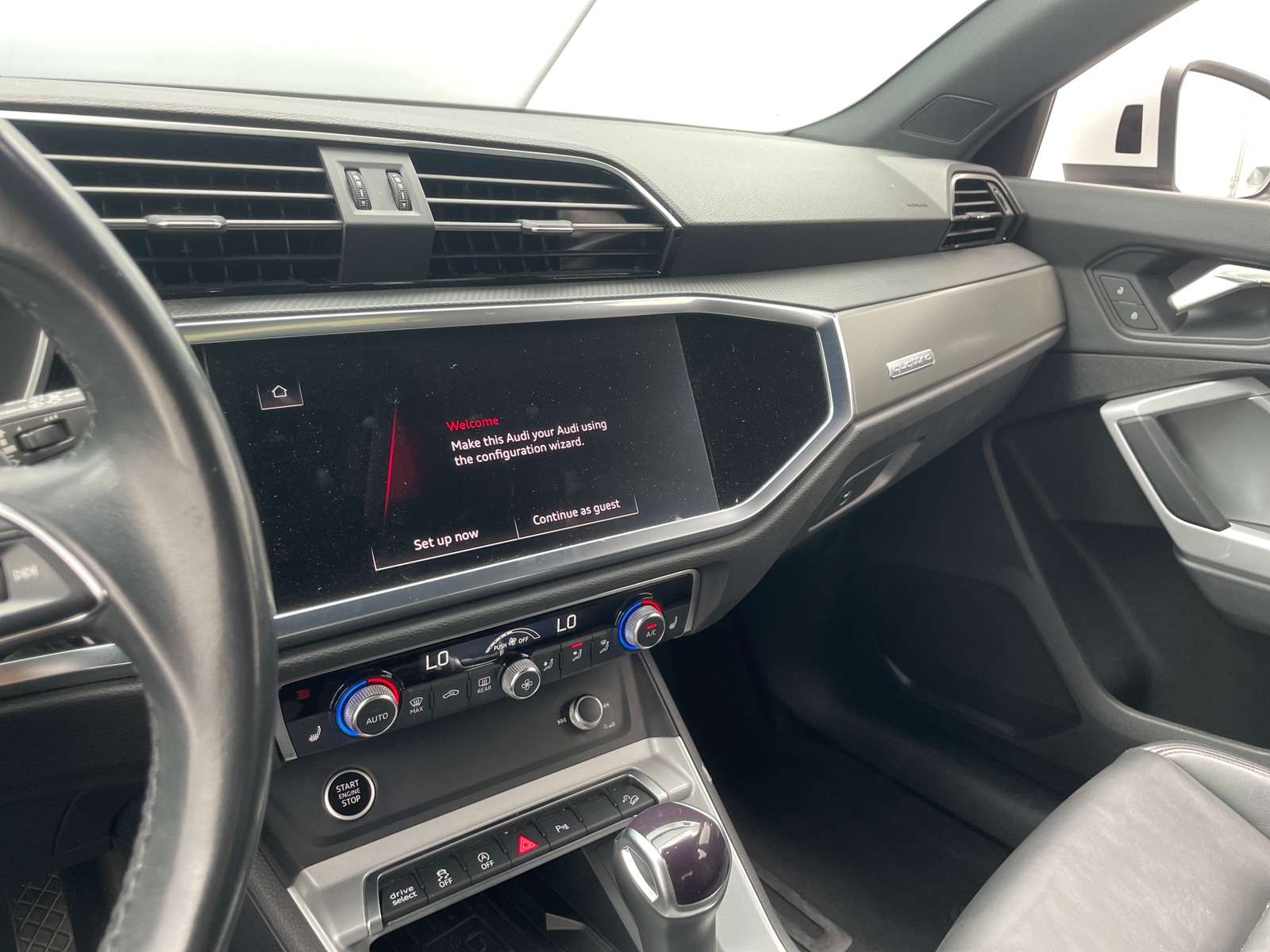 Thumbnail: 2024 Audi Q3 - 4