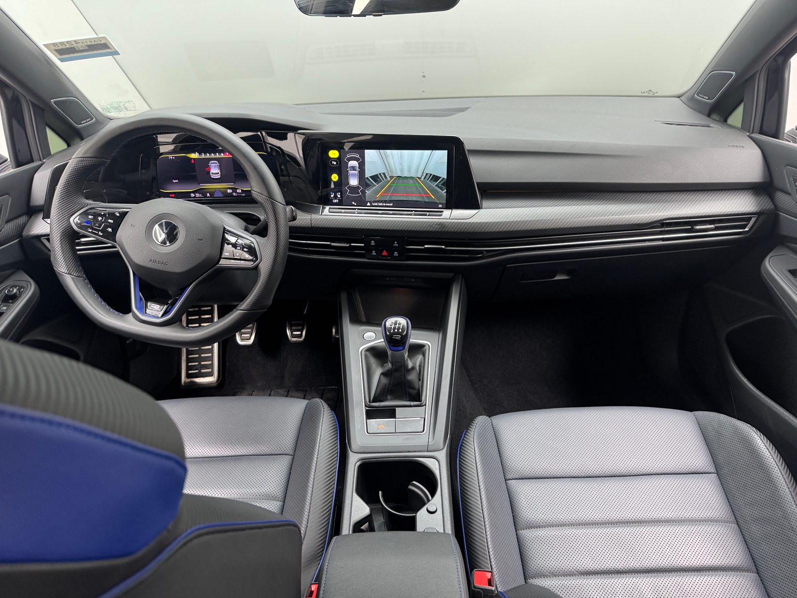 Thumbnail: 2022 Volkswagen Golf - 2