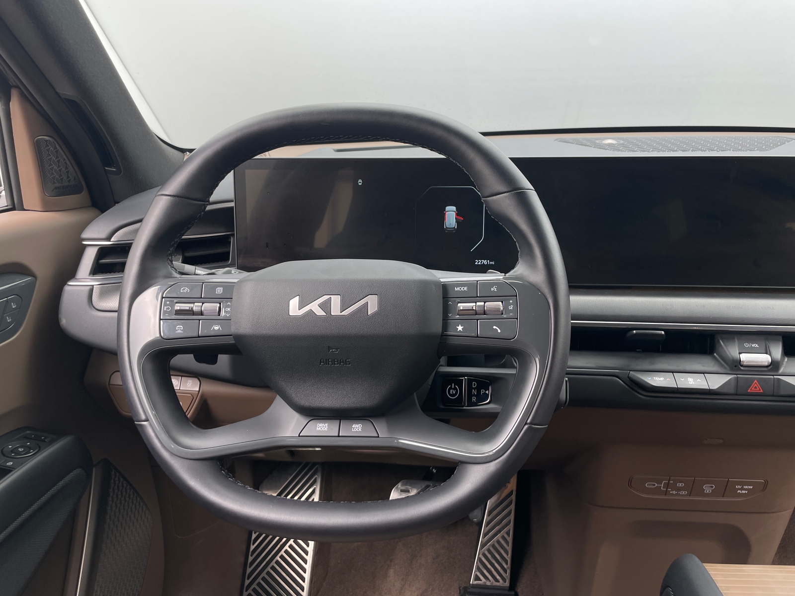 Thumbnail: 2024 Kia EV9 - 4
