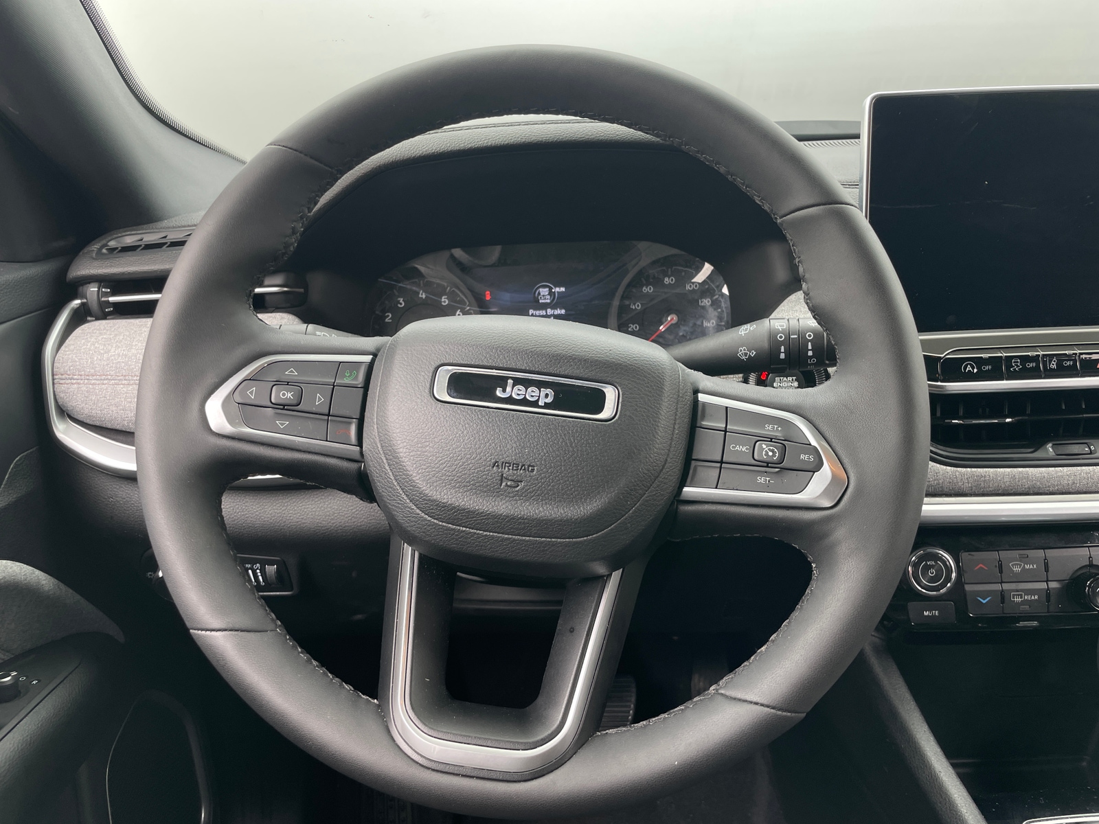 Thumbnail: 2023 Jeep Compass - 4