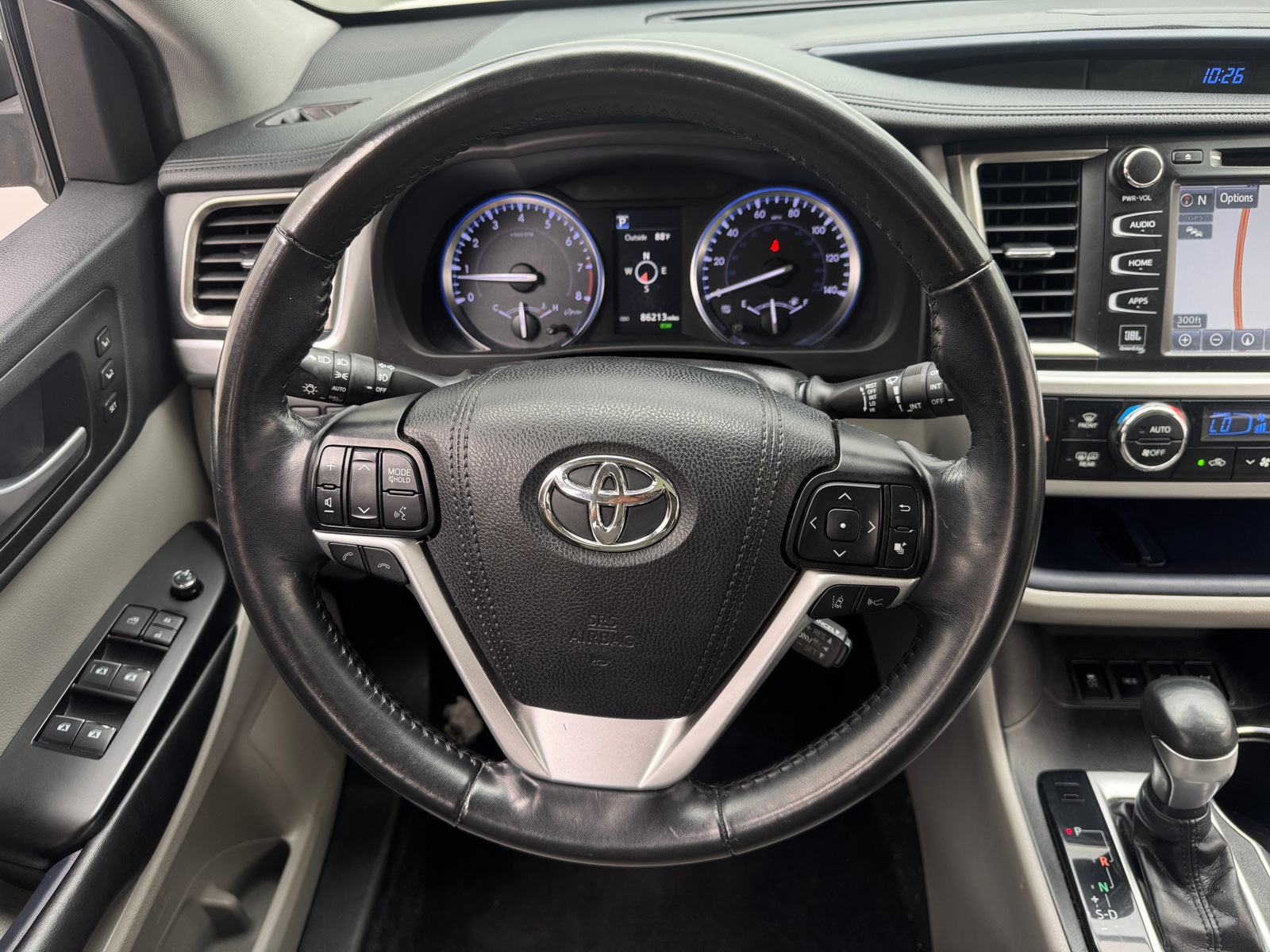 Thumbnail: 2019 Toyota Highlander - 4