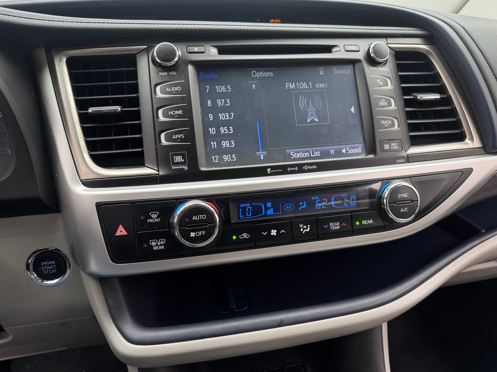 Thumbnail: 2019 Toyota Highlander - 3