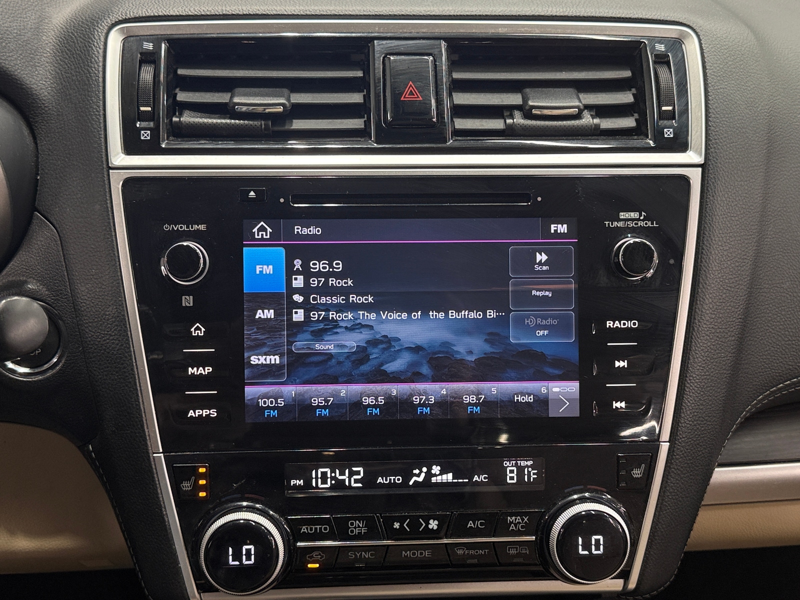 Thumbnail: 2019 Subaru Legacy - 3