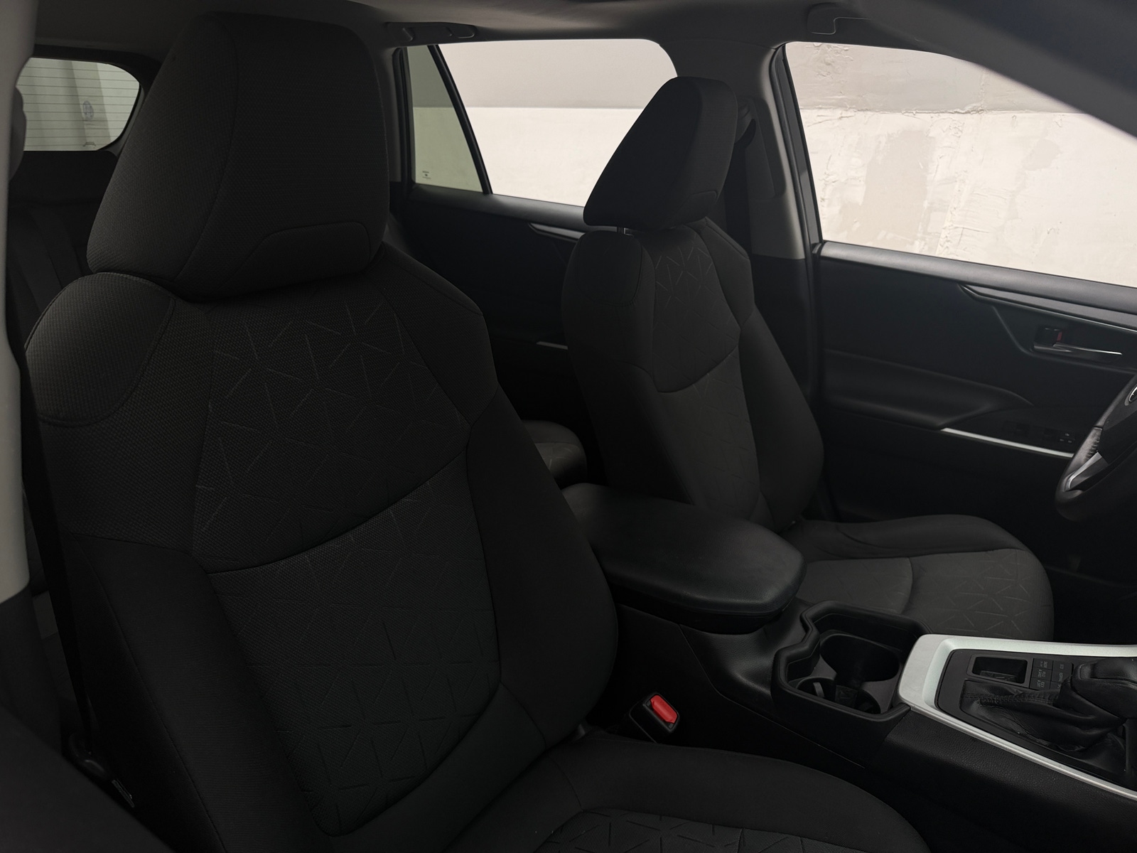 Thumbnail: 2020 Toyota RAV4 - 2