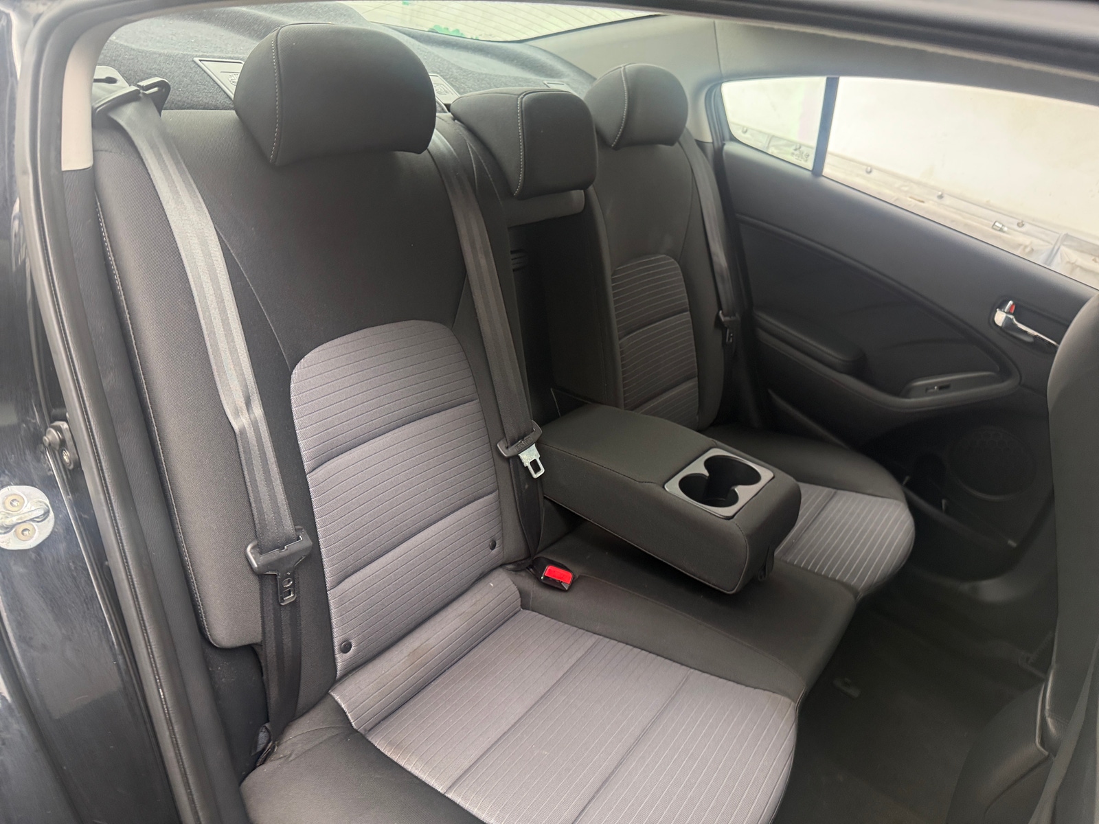 Thumbnail: 2016 Kia Forte - 6