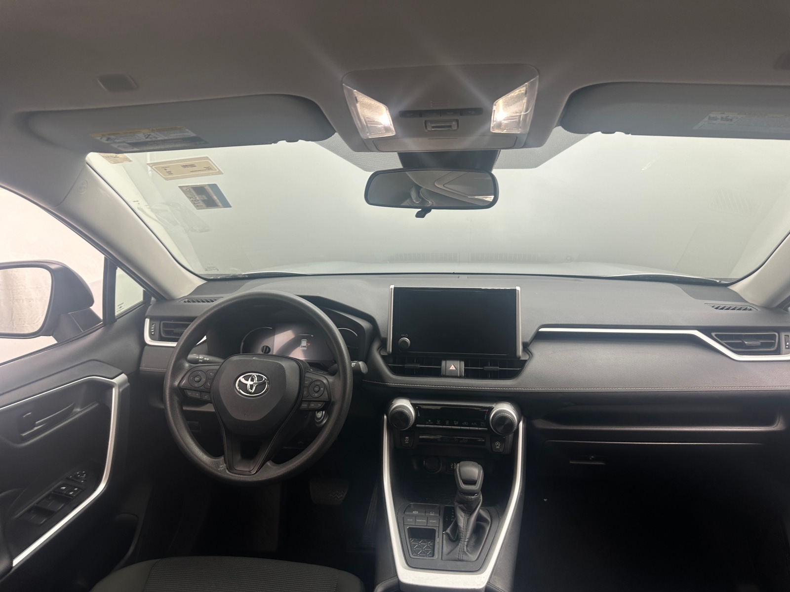 Thumbnail: 2025 Toyota RAV4 - 3