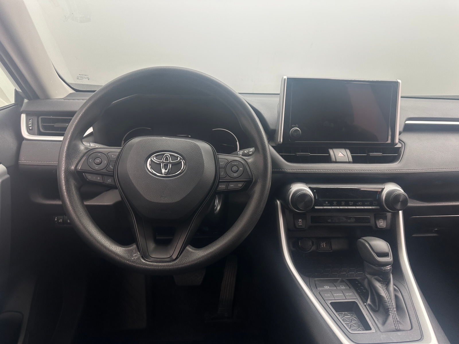 Thumbnail: 2025 Toyota RAV4 - 5
