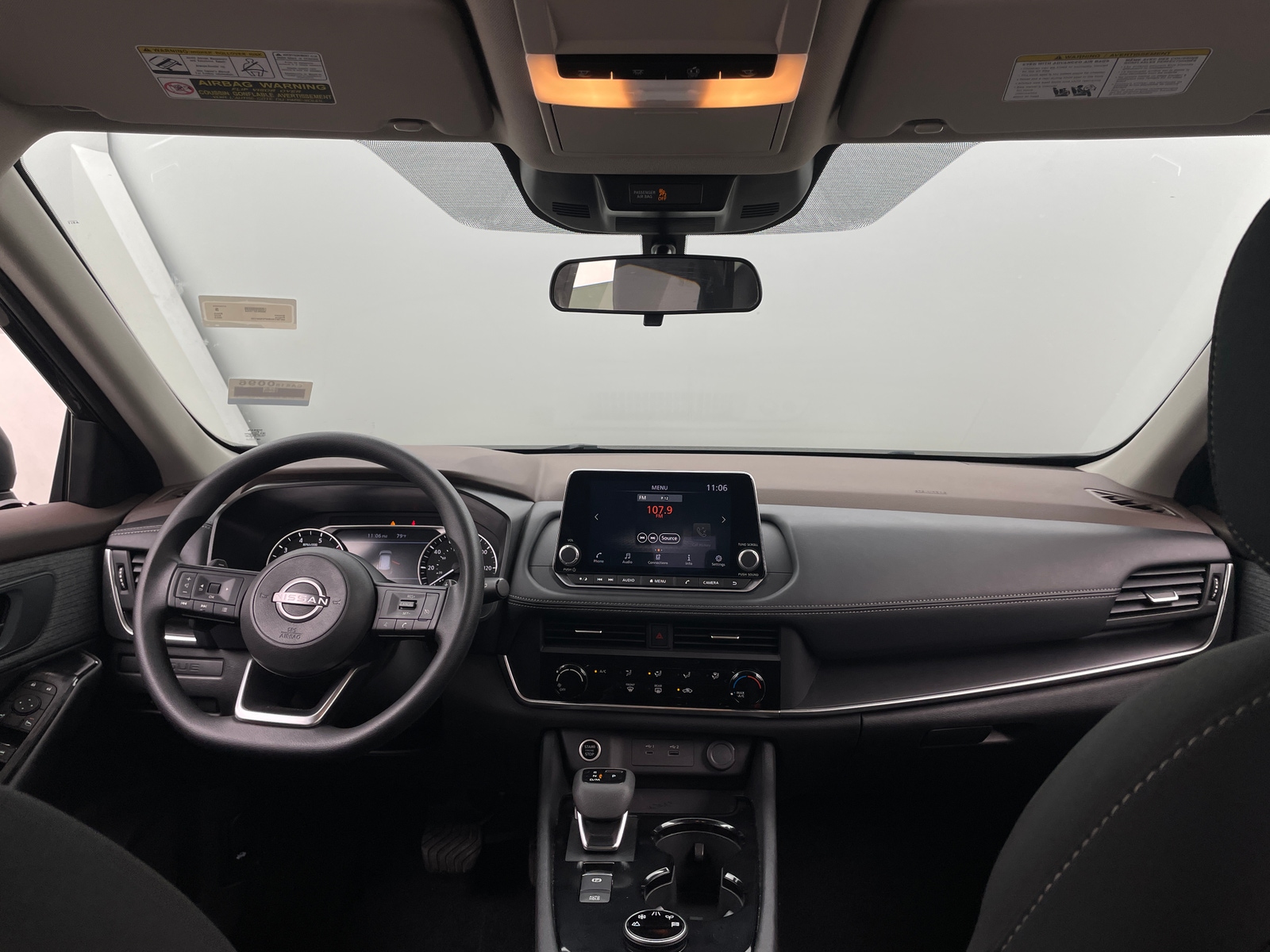 Thumbnail: 2023 Nissan Rogue - 3