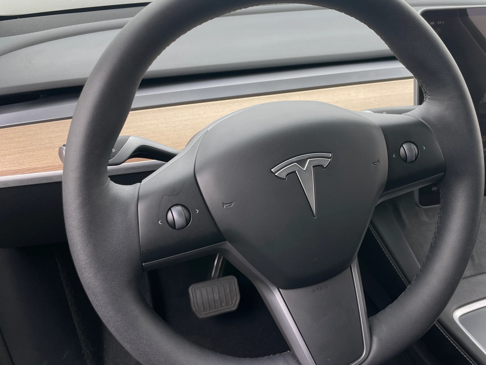 Thumbnail: 2023 Tesla Model Y - 4