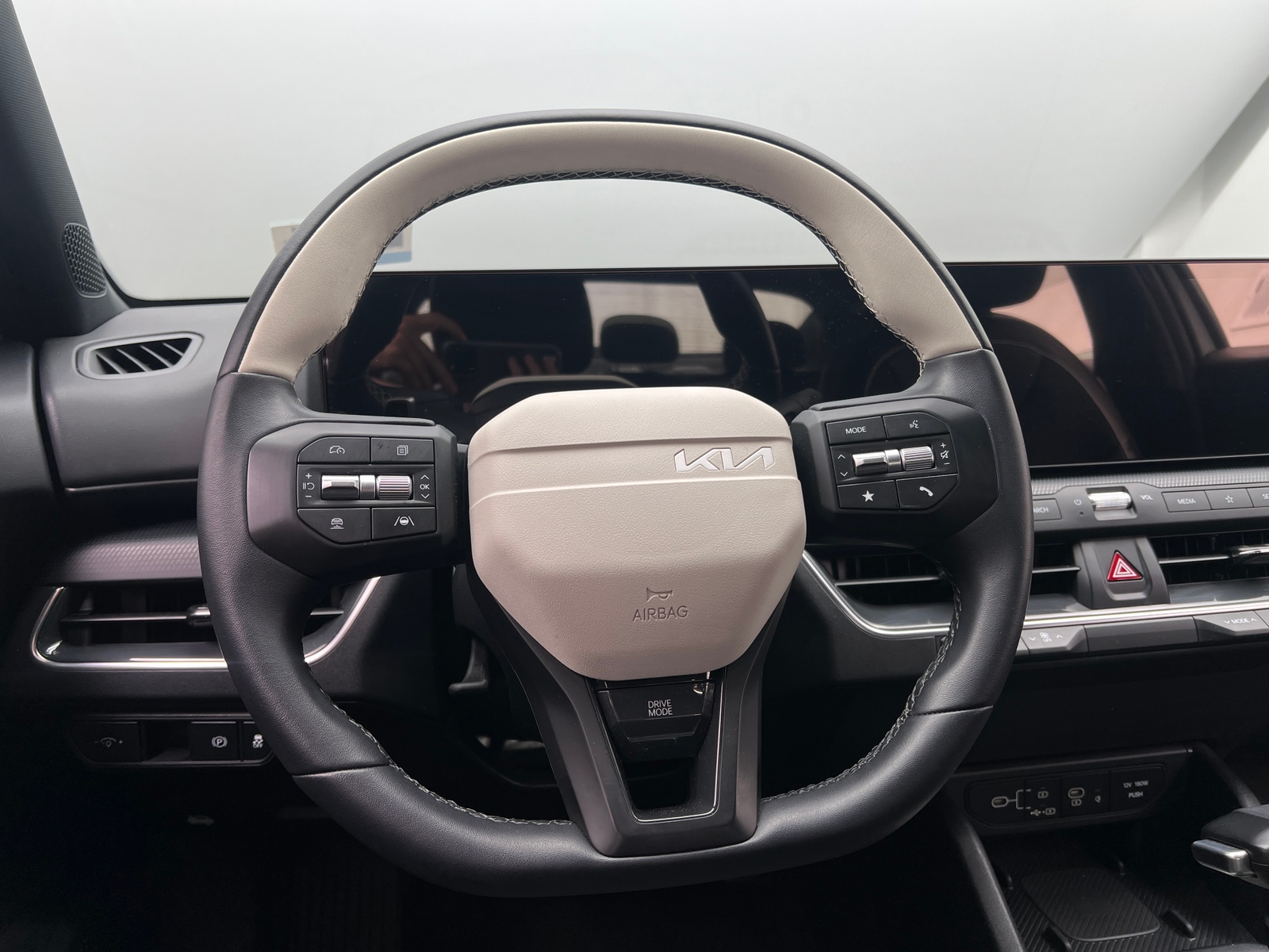 Thumbnail: 2025 Kia K4 - 4