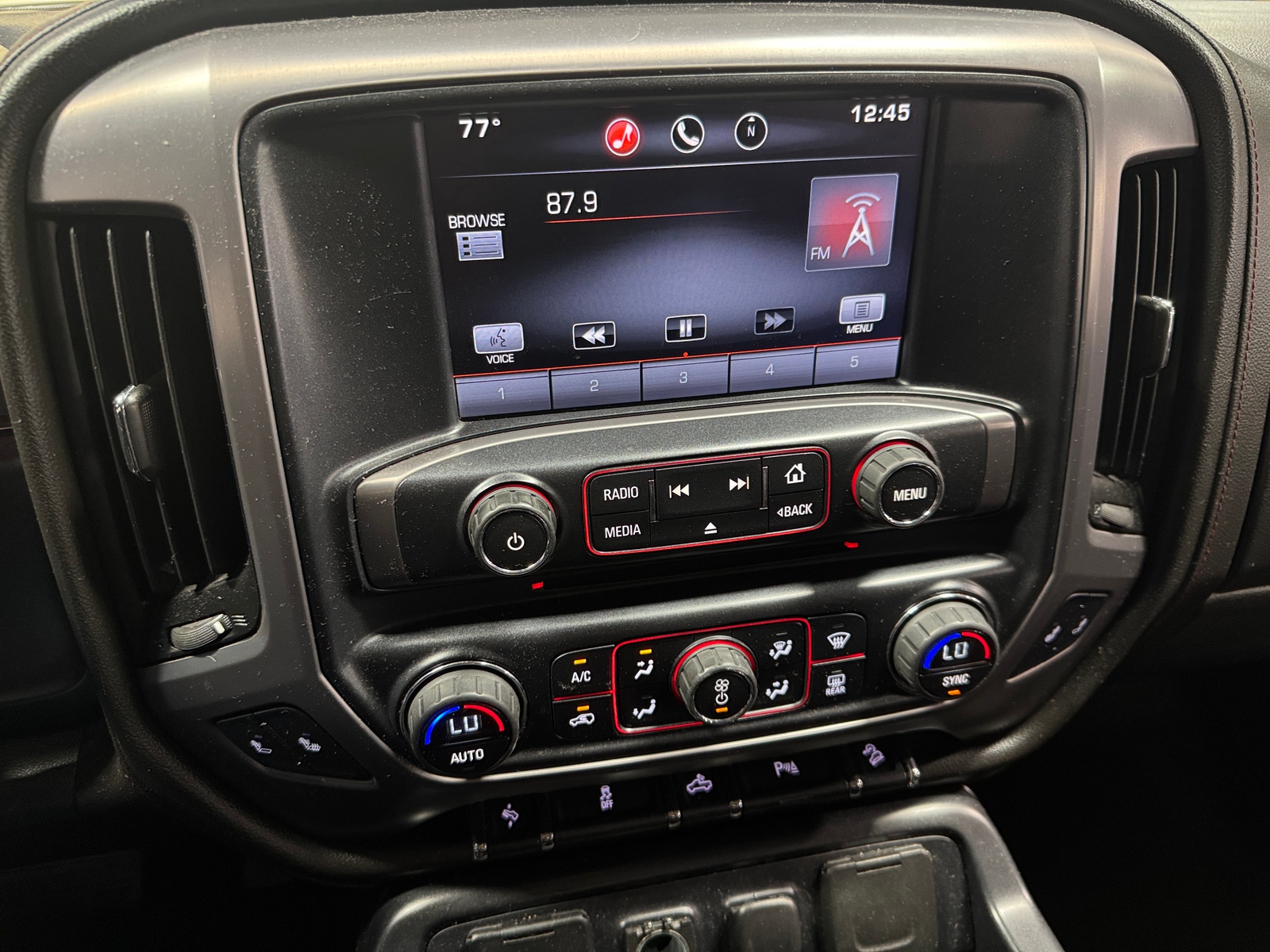 Thumbnail: 2015 GMC Sierra 1500 - 3