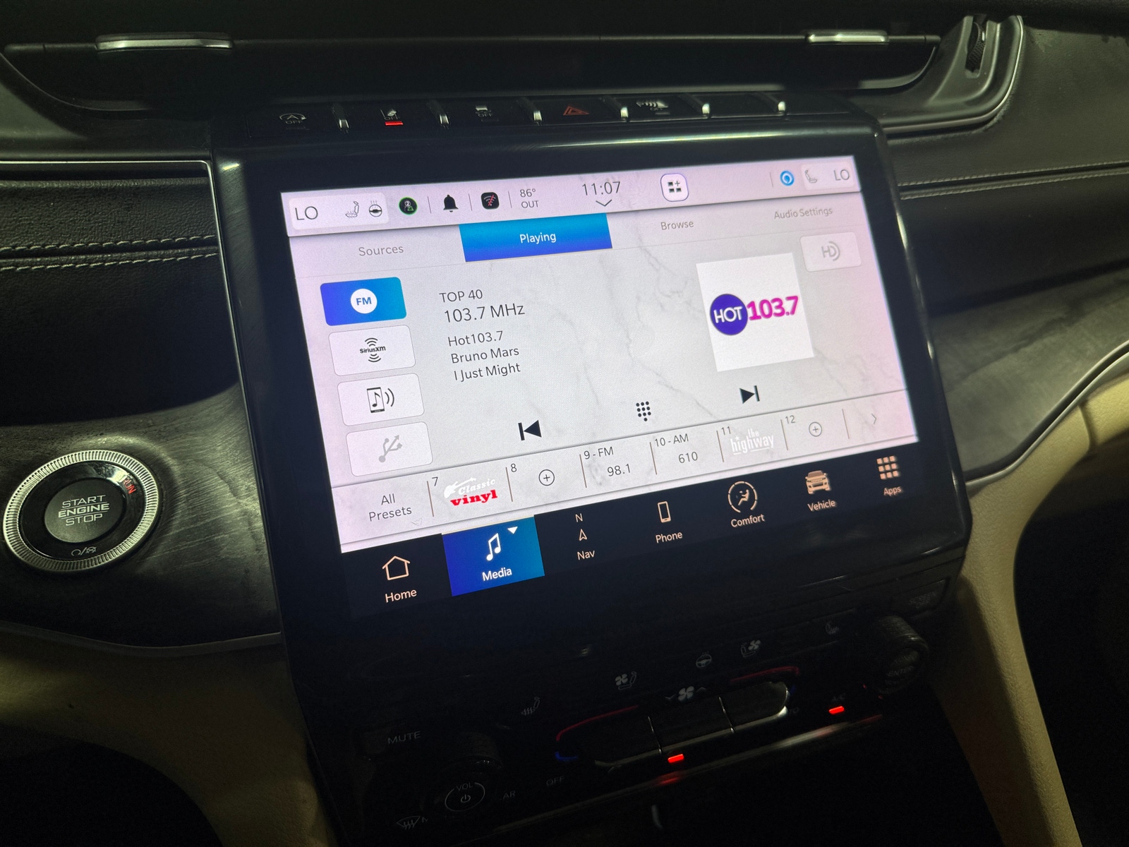 Thumbnail: 2021 Jeep Grand Cherokee L - 3