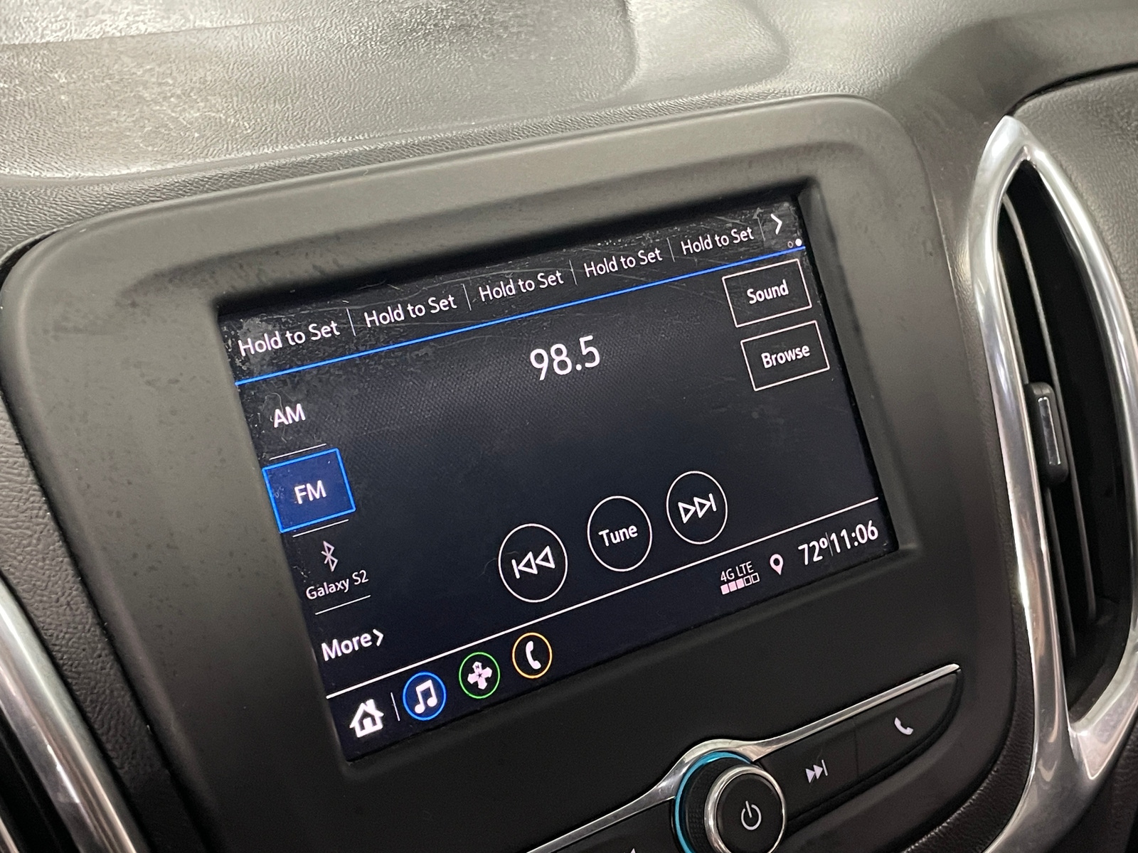 Thumbnail: 2020 Chevrolet Equinox - 4