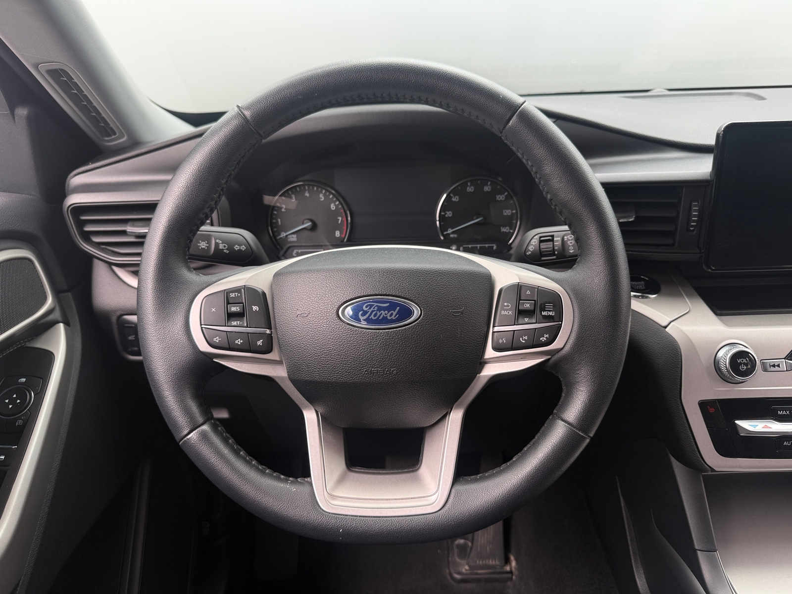 Thumbnail: 2024 Ford Explorer - 5