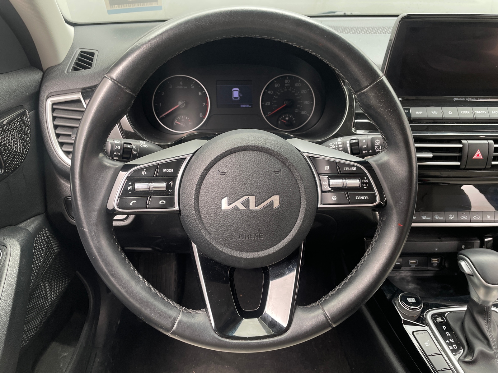 Thumbnail: 2022 Kia Seltos - 4