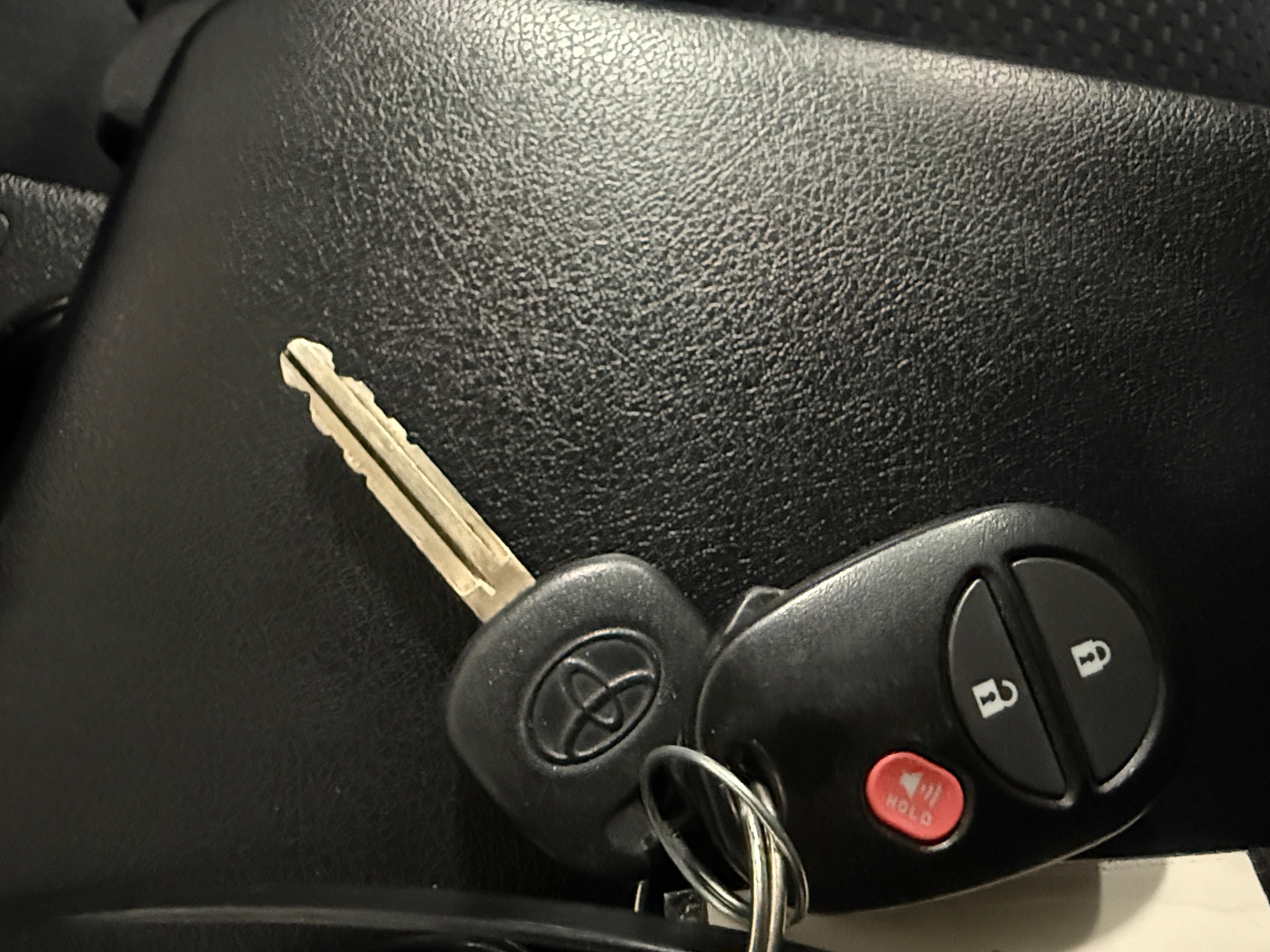 2011 Toyota Tundra Tundra Grade - Photo 11