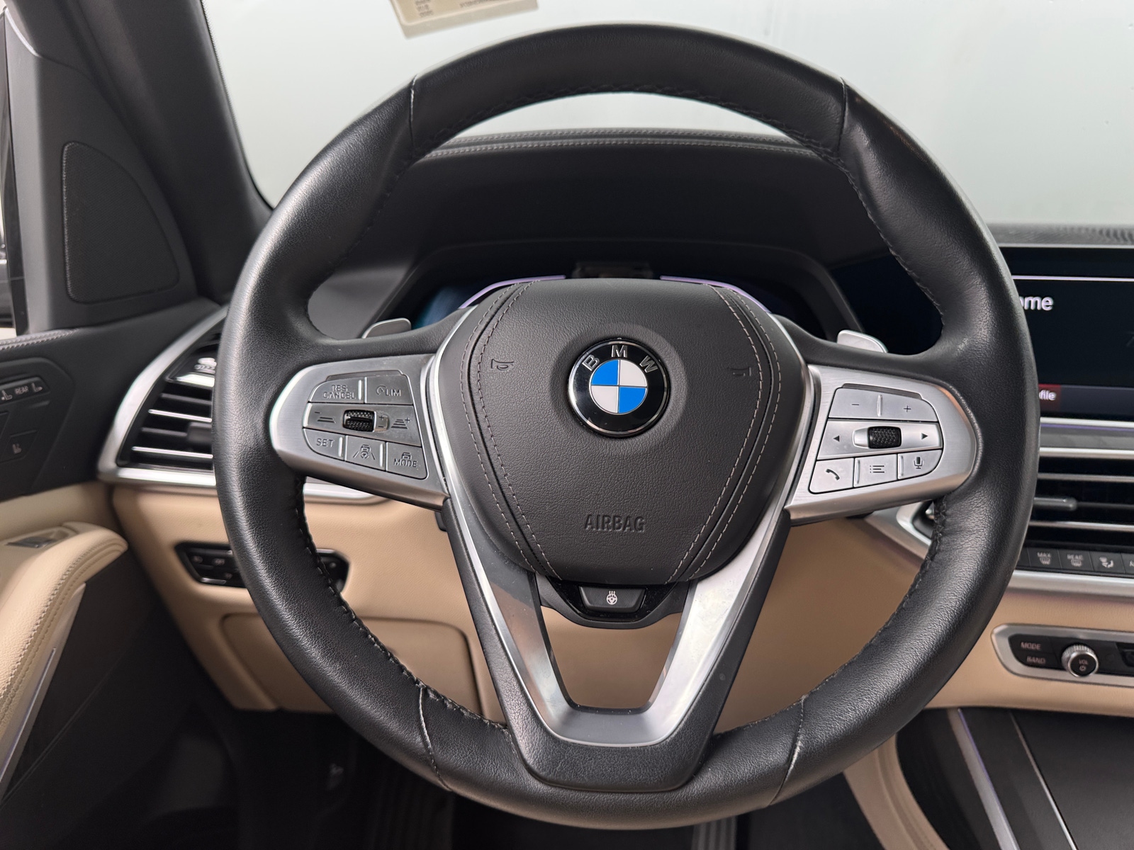 Thumbnail: 2022 BMW X7 - 4