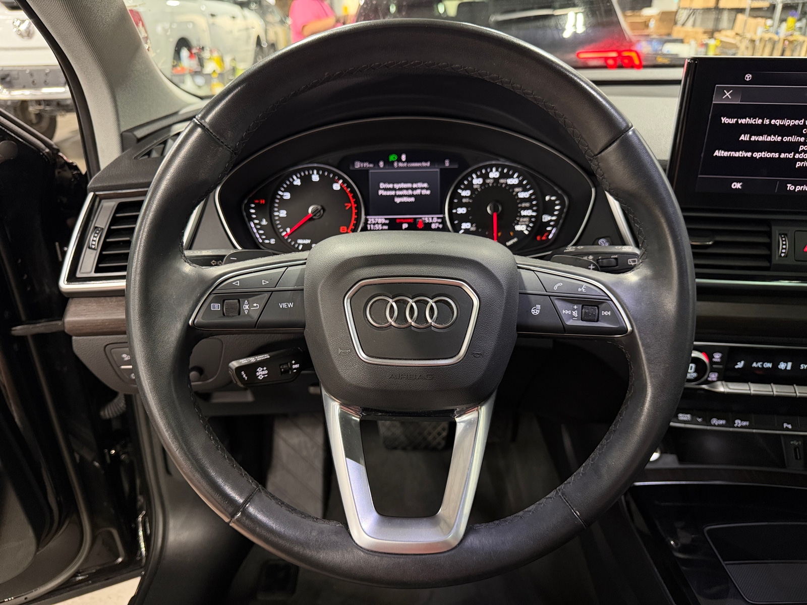 Thumbnail: 2023 Audi Q5 - 4