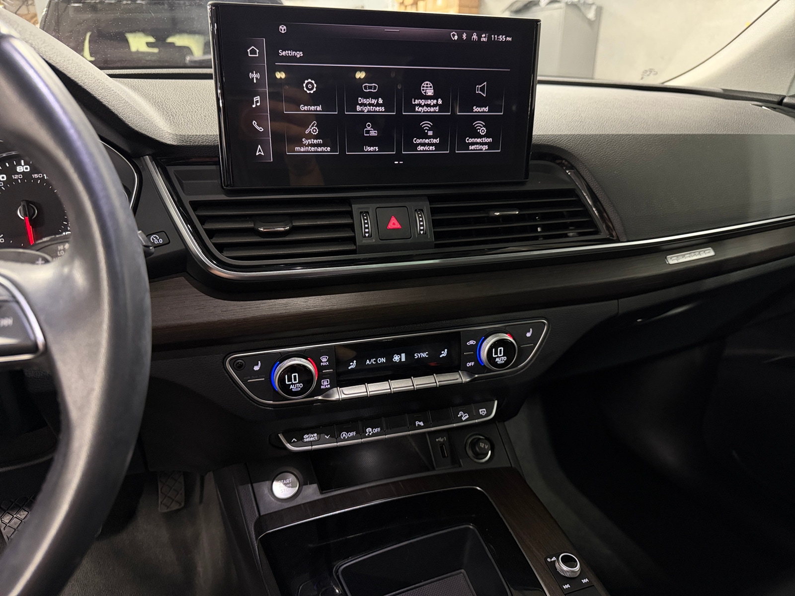 Thumbnail: 2023 Audi Q5 - 3