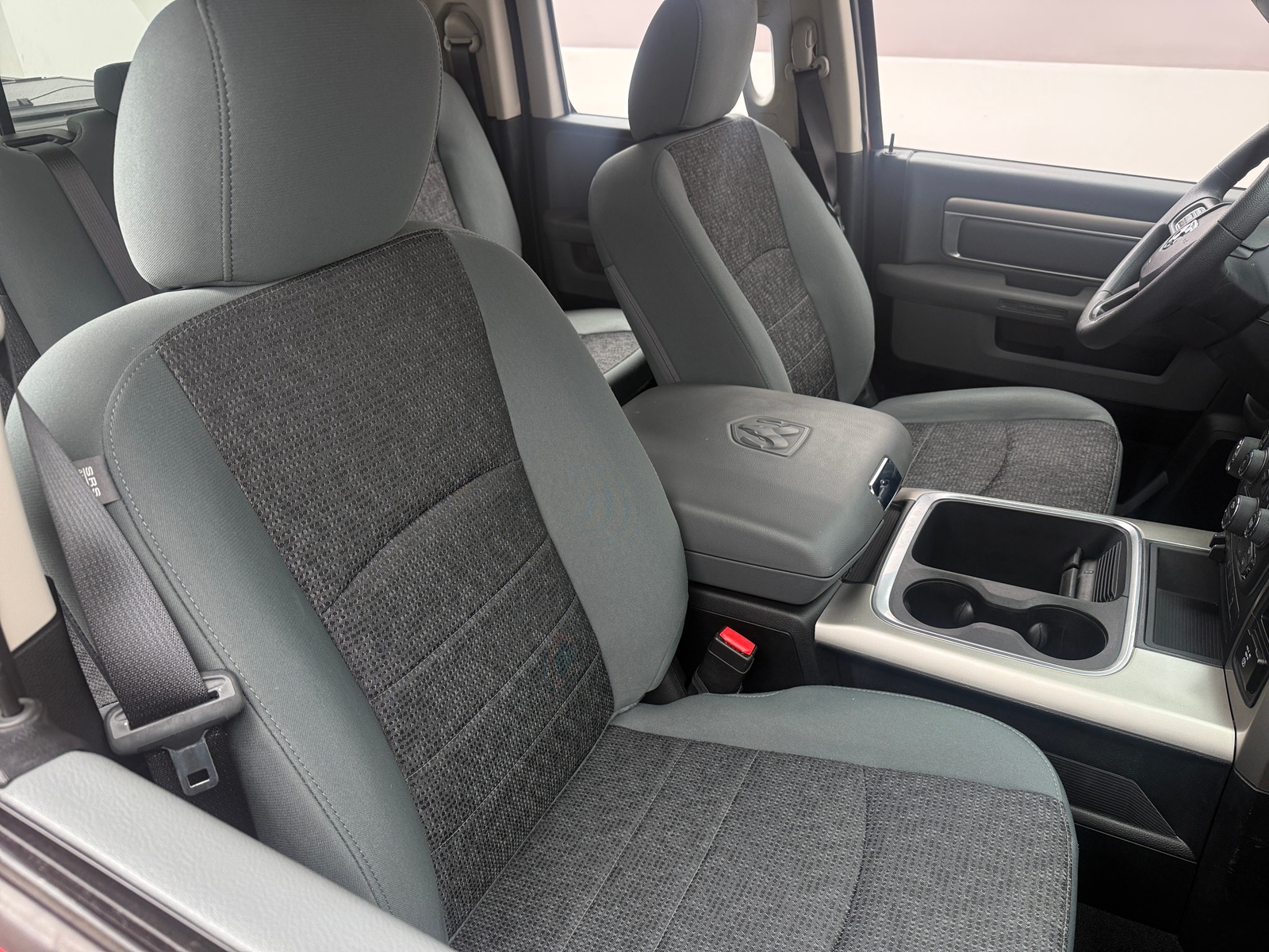 Thumbnail: 2020 RAM 1500 Classic - 2
