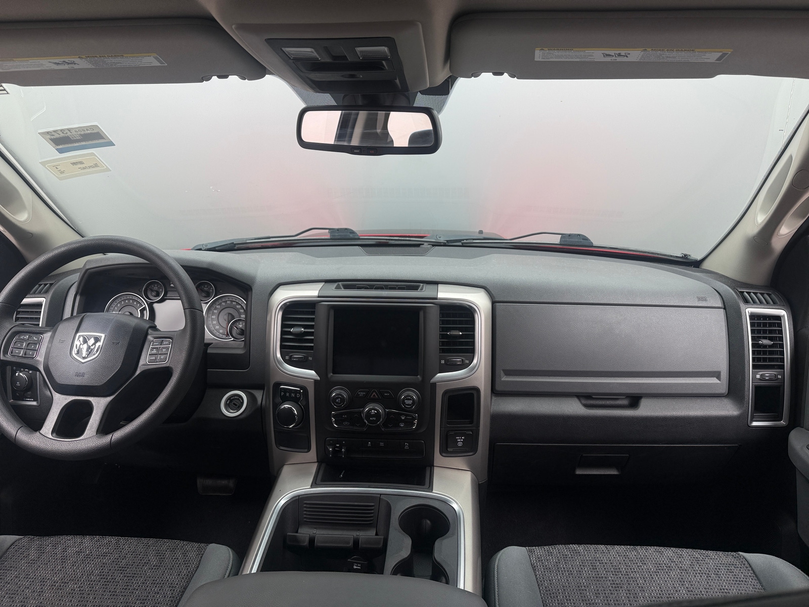 Thumbnail: 2020 RAM 1500 Classic - 3