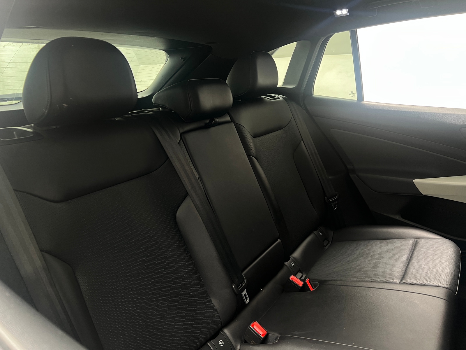 Thumbnail: 2021 Volkswagen ID.4 - 5