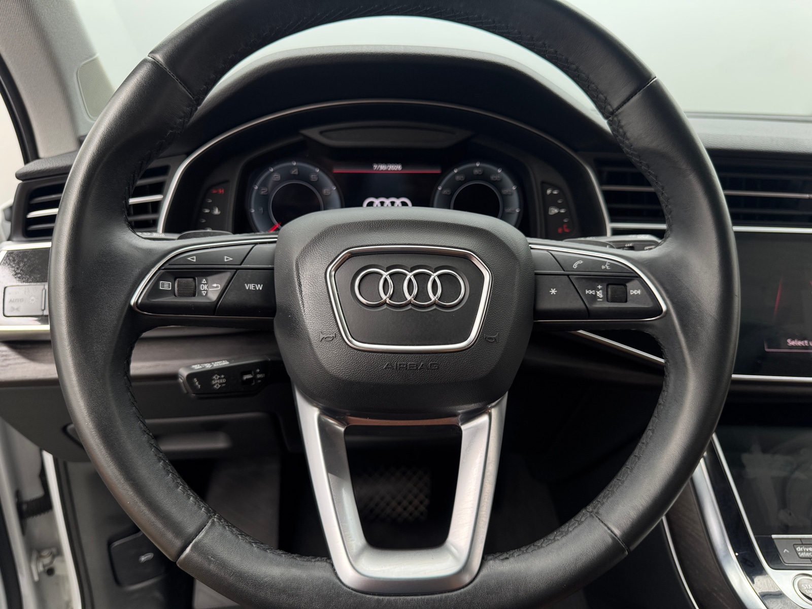 Thumbnail: 2022 Audi Q7 - 4