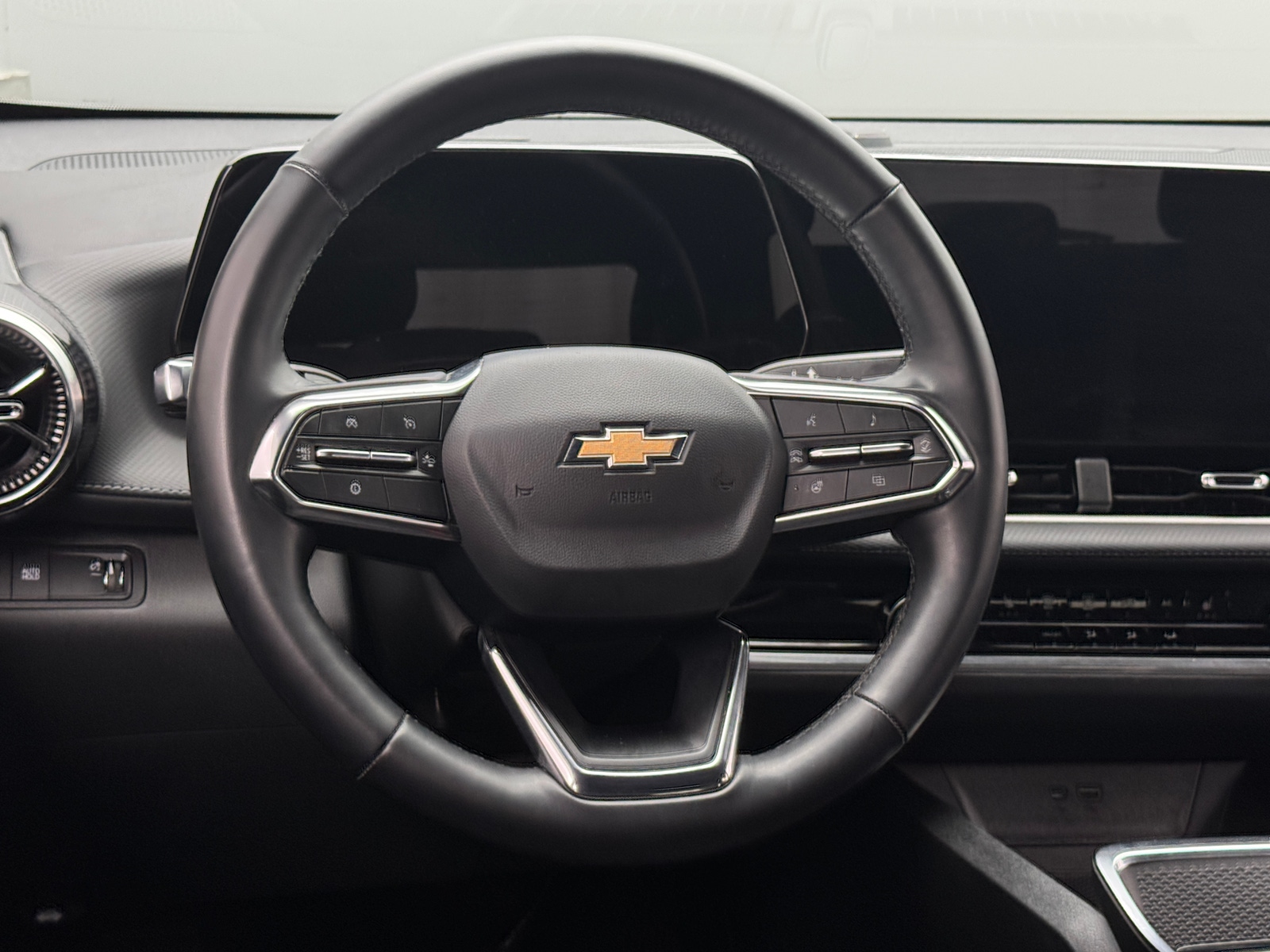 Thumbnail: 2025 Chevrolet Equinox - 5