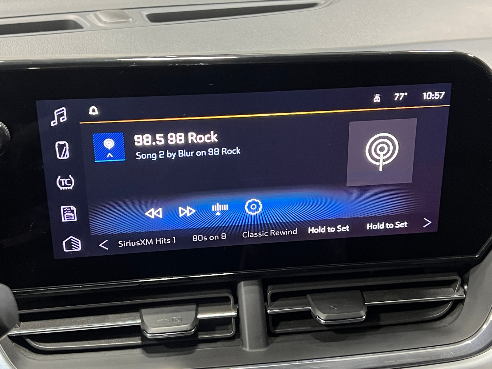 Thumbnail: 2025 Chevrolet Trax - 3