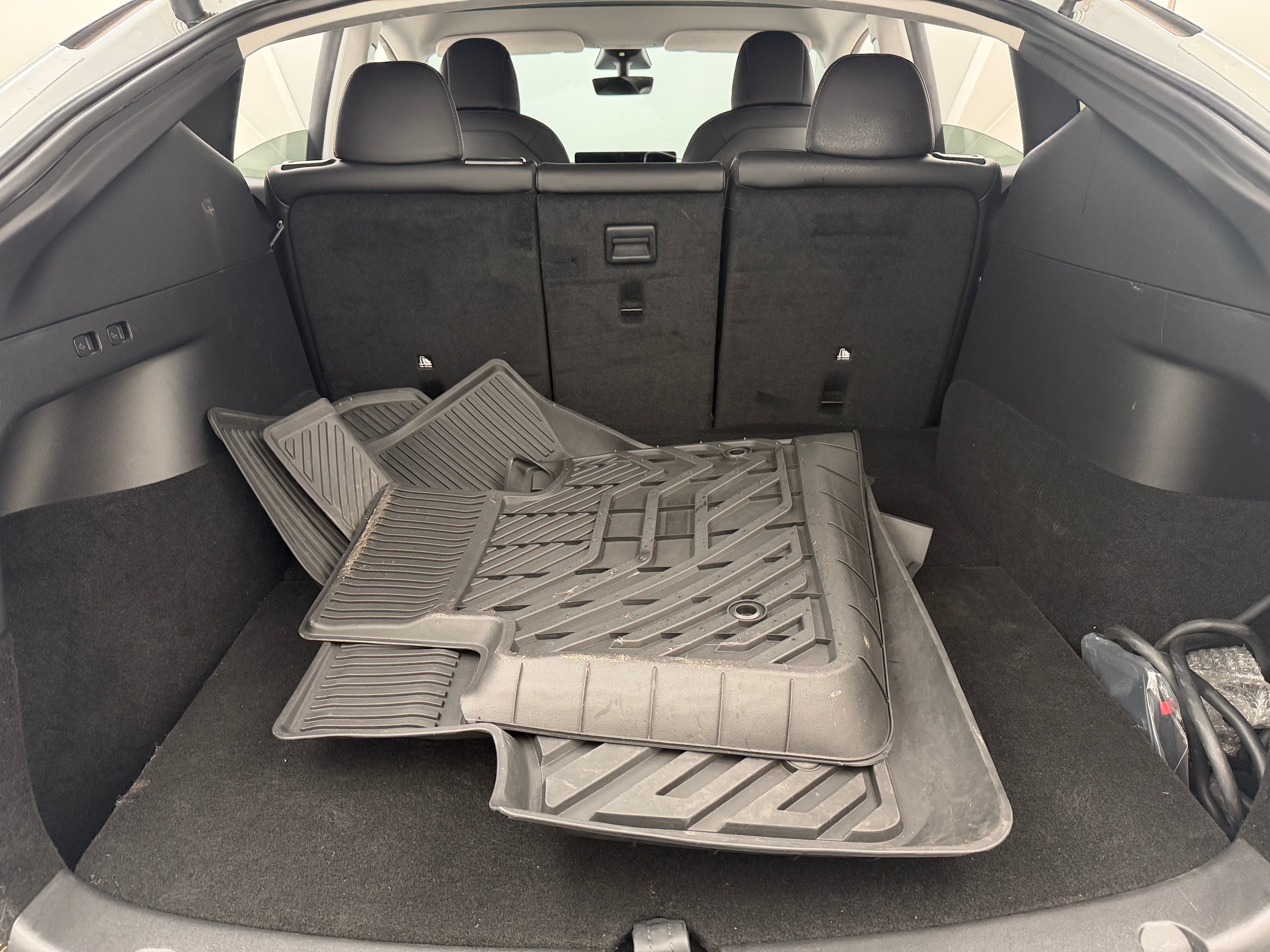 Used 2021 Tesla Model Y Long Range with VIN 5YJYGDEEXMF259922 for sale in Auburn, WA