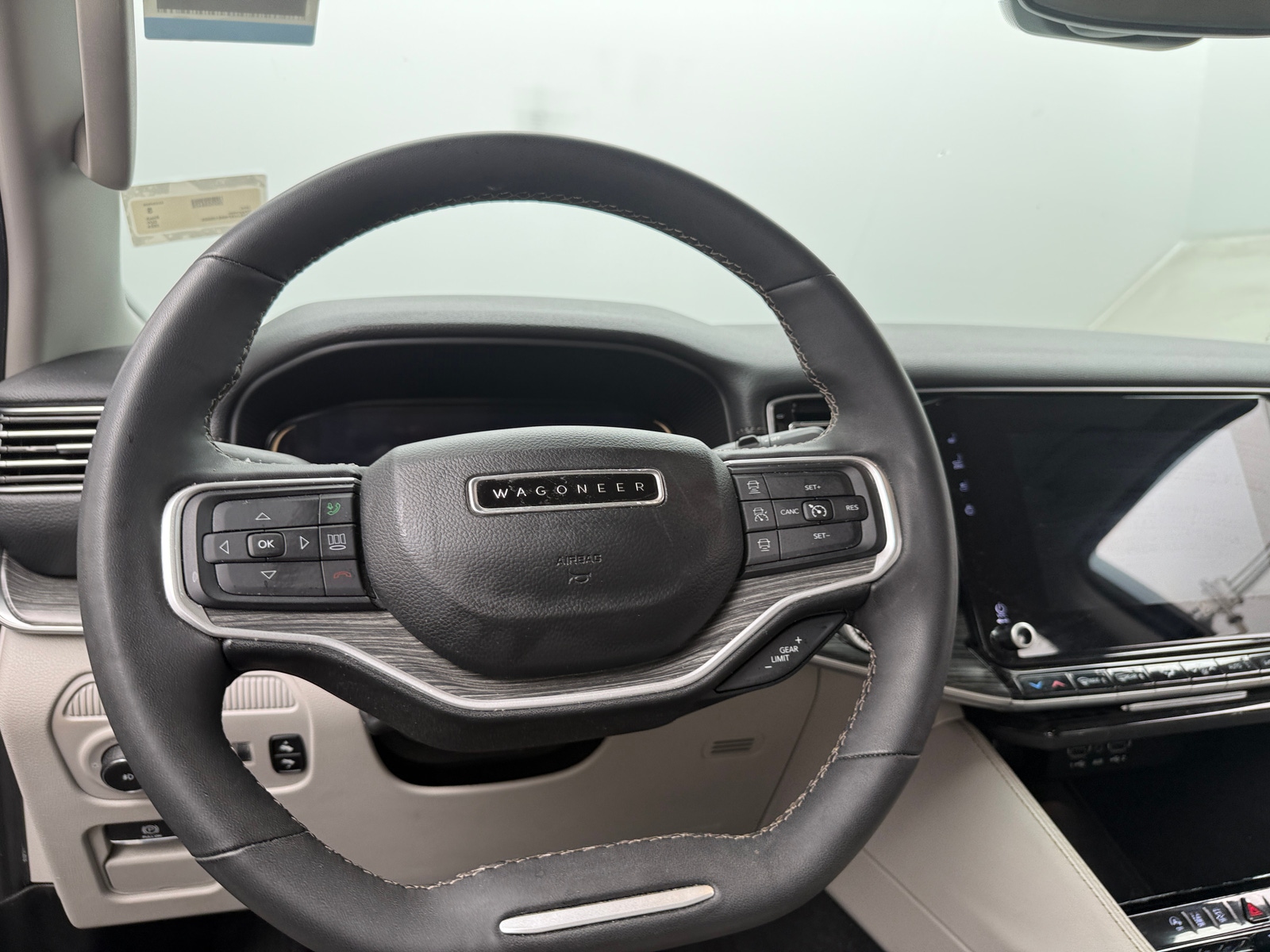 Thumbnail: 2024 Jeep Wagoneer - 4