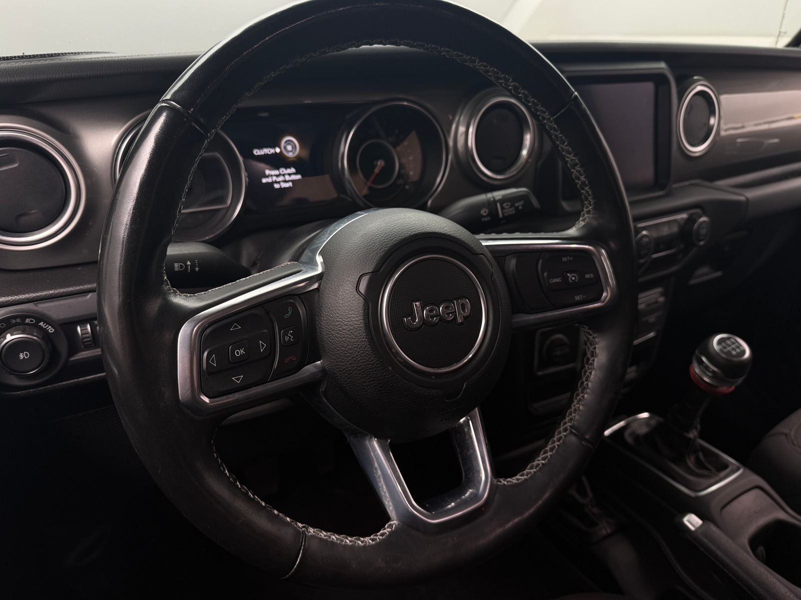 Thumbnail: 2022 Jeep Wrangler - 5