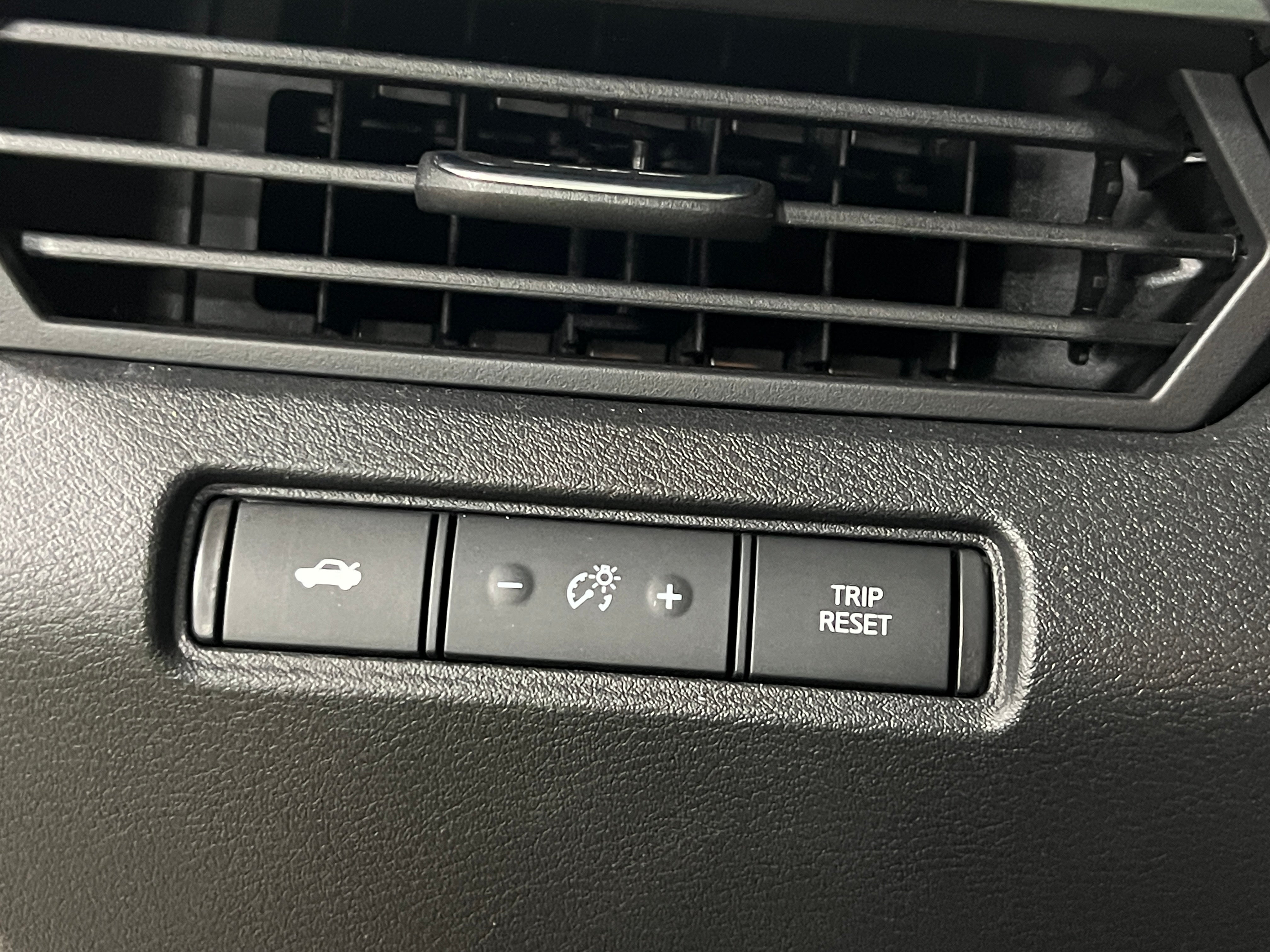 2025 Nissan Altima SV - Photo 2