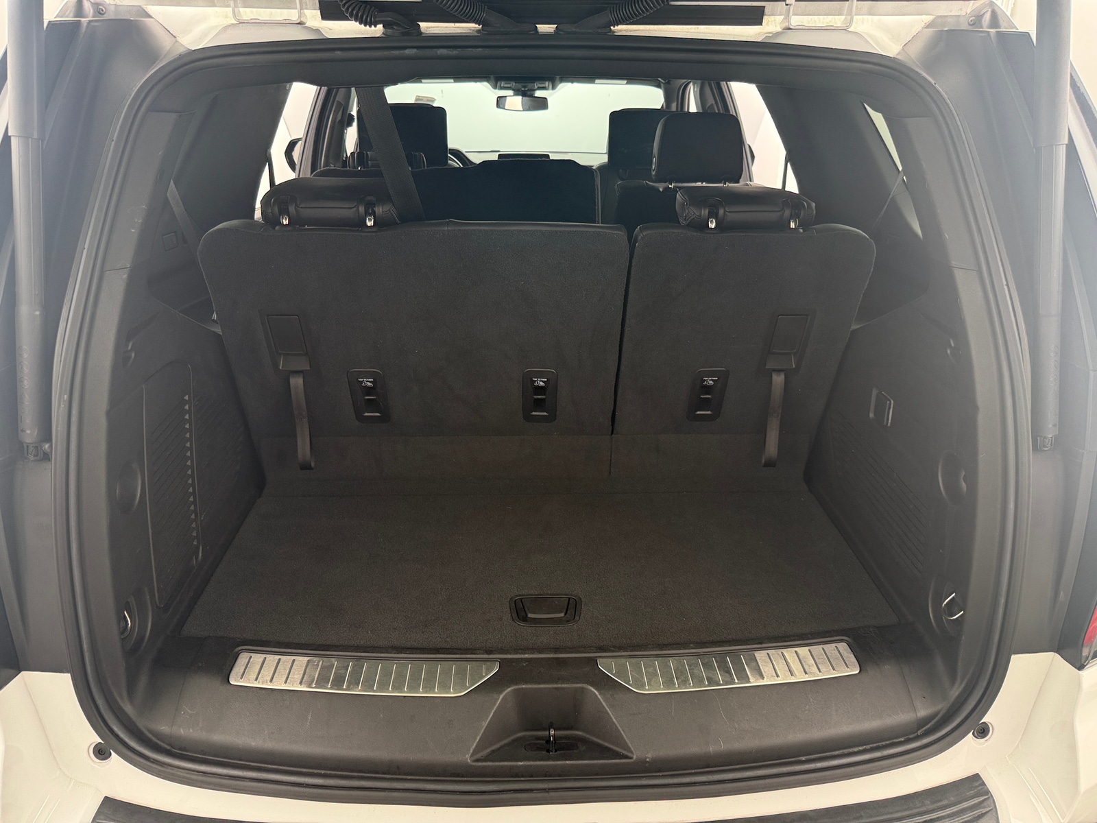 Thumbnail: 2021 Chevrolet Tahoe - 6