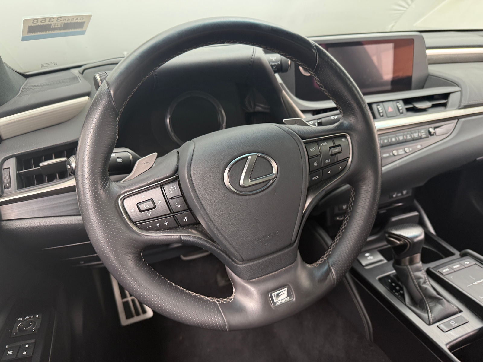 Thumbnail: 2021 Lexus ES - 4