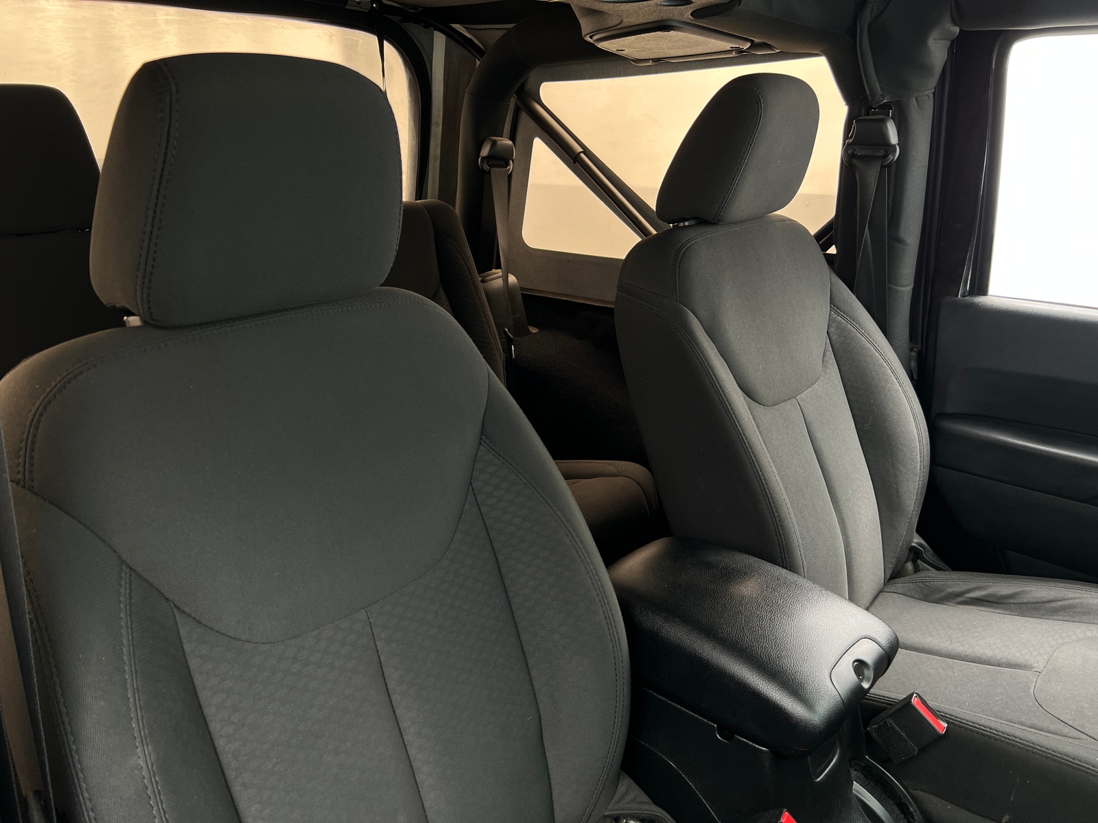 Thumbnail: 2017 Jeep Wrangler - 2
