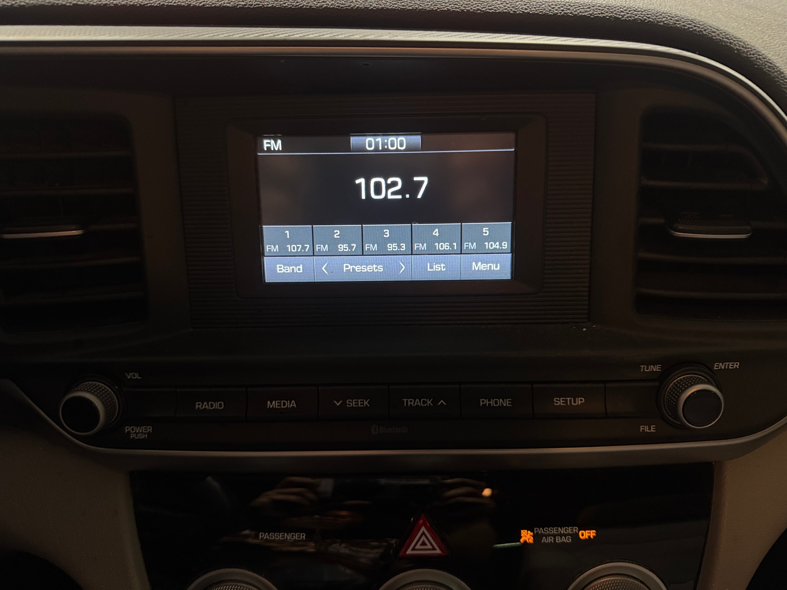 Thumbnail: 2019 Hyundai Elantra - 4