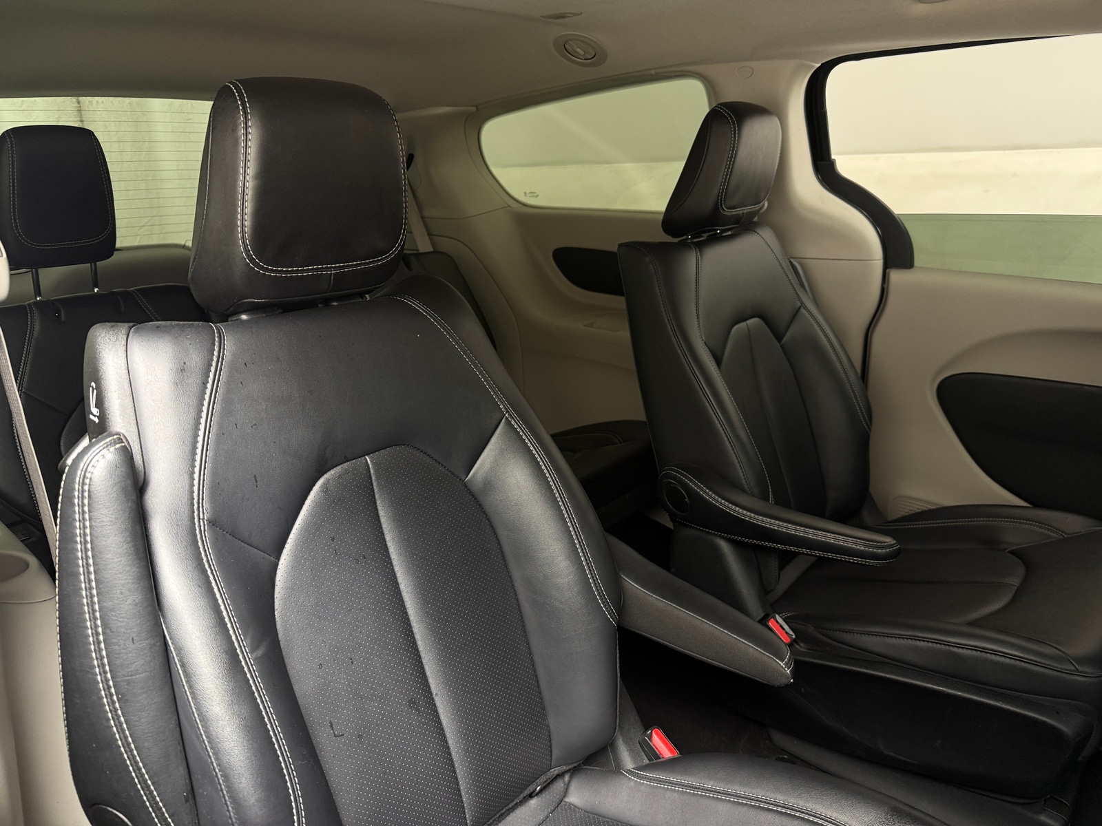 Thumbnail: 2024 Chrysler Pacifica - 5