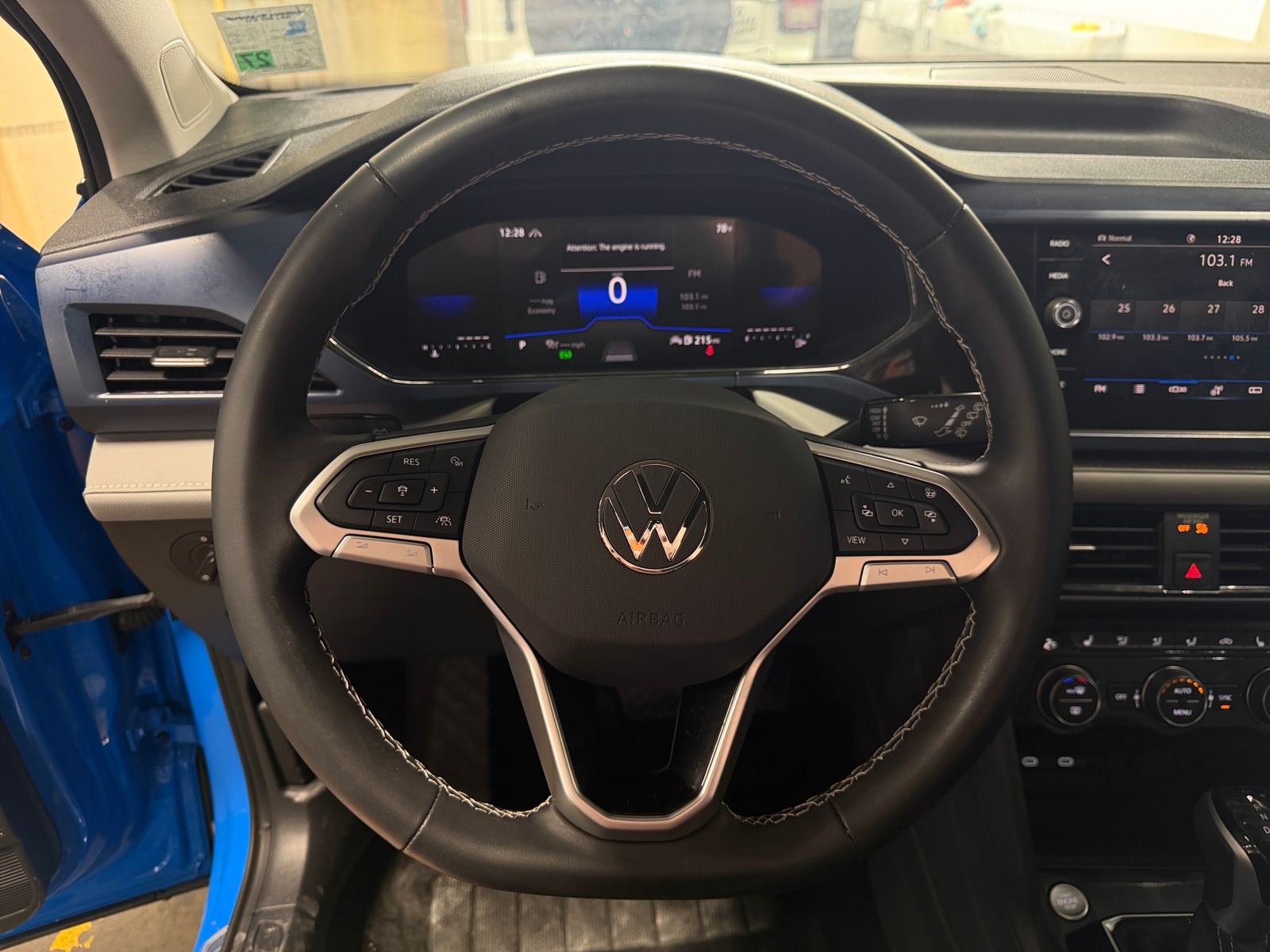 Thumbnail: 2024 Volkswagen Taos - 4