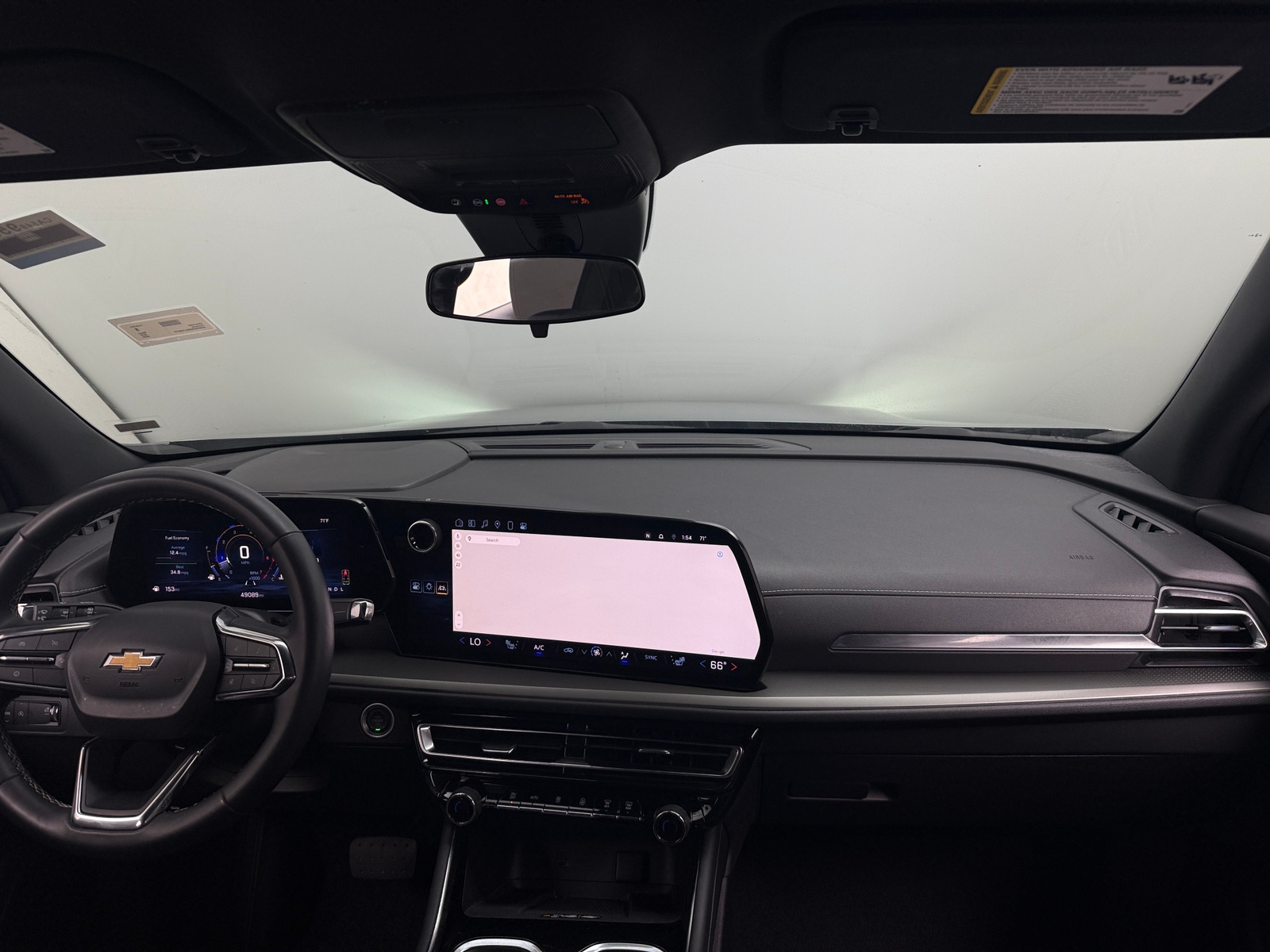 Thumbnail: 2025 Chevrolet Traverse - 2