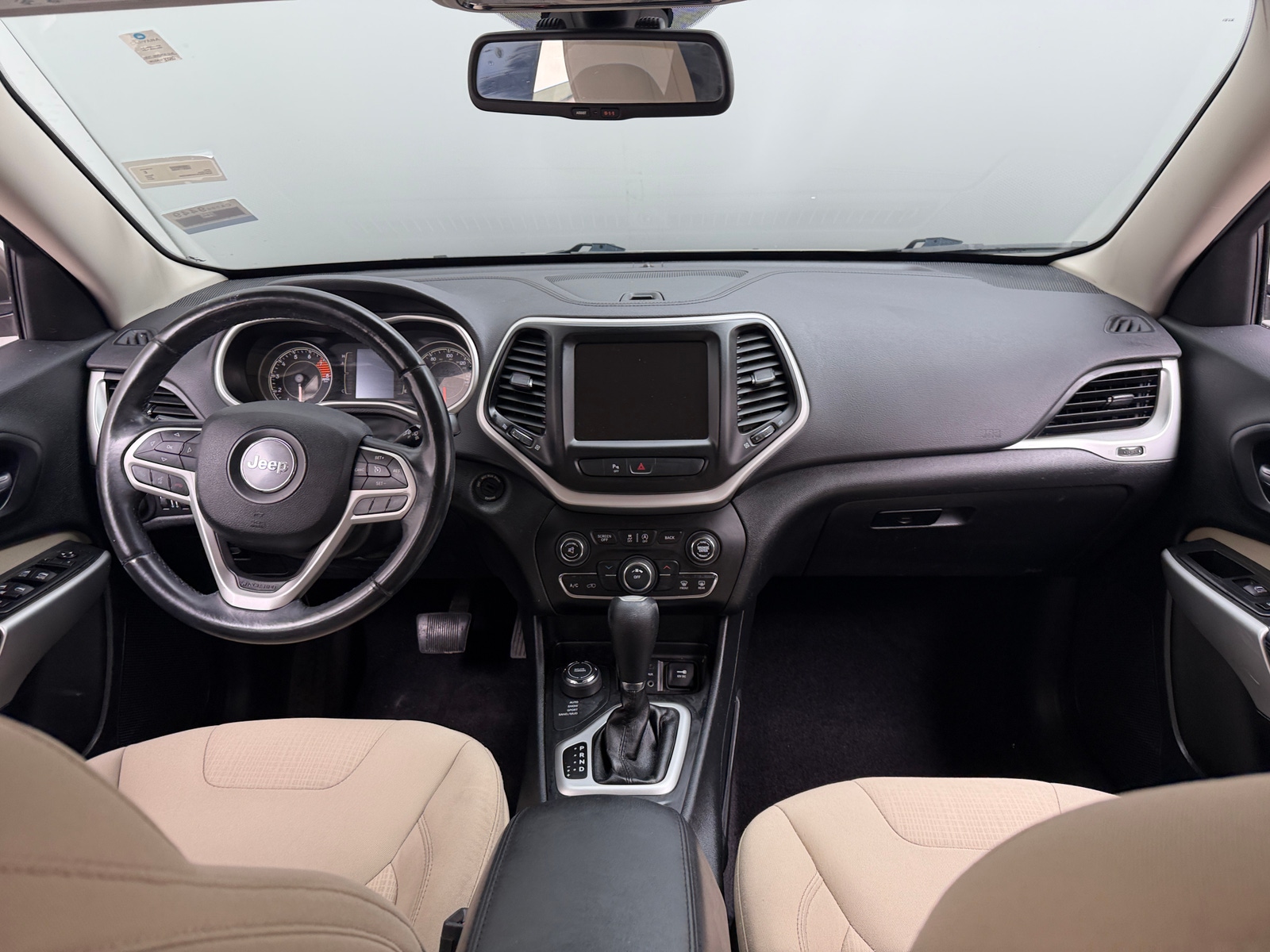 Thumbnail: 2017 Jeep Cherokee - 3