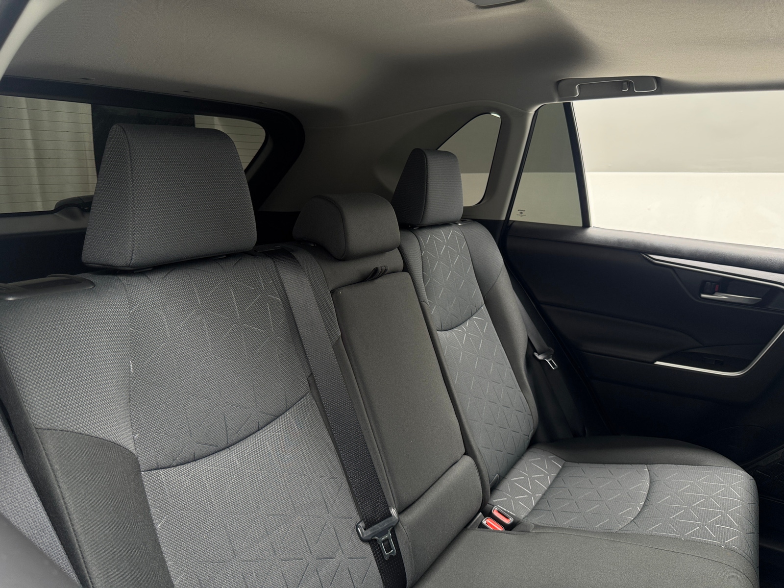 Thumbnail: 2025 Toyota RAV4 - 6