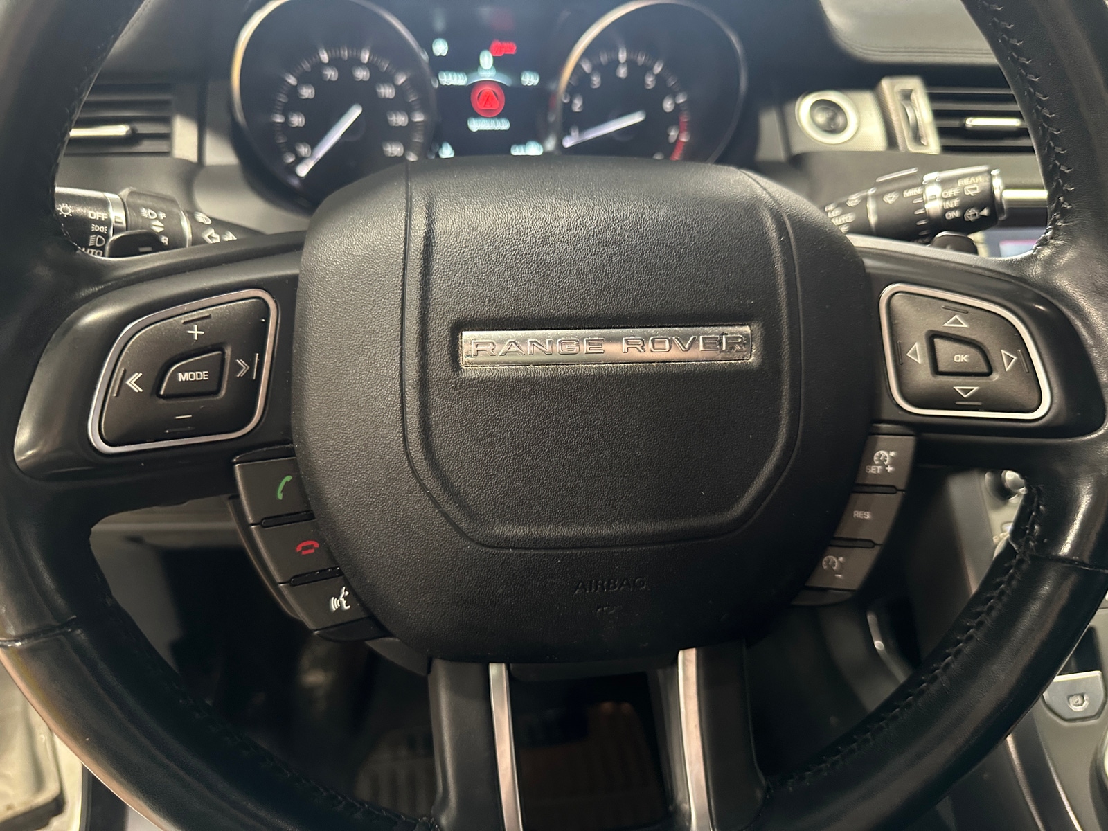 Thumbnail: 2018 Land Rover Range Rover Evoque - 4