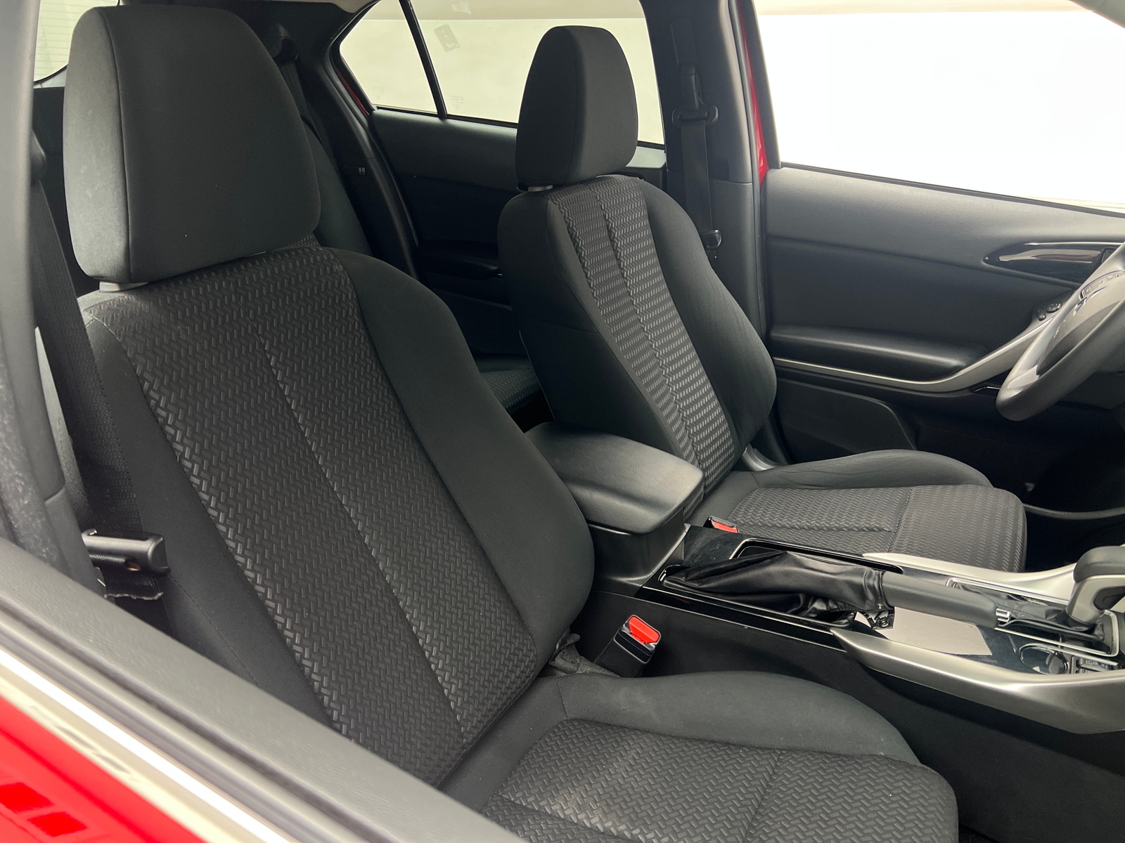 Thumbnail: 2022 Mitsubishi Eclipse Cross - 2