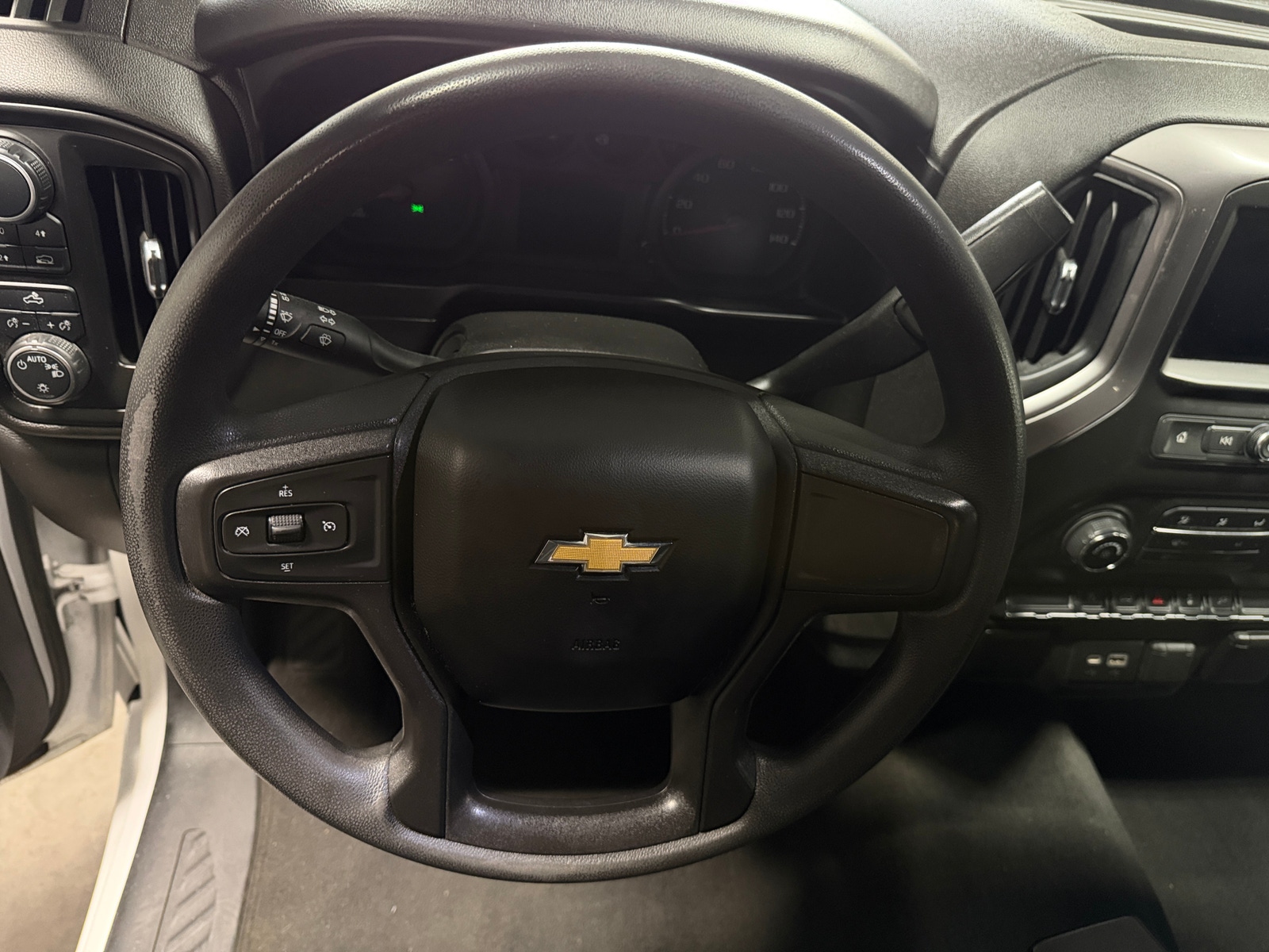 Thumbnail: 2021 Chevrolet Silverado 1500 - 5