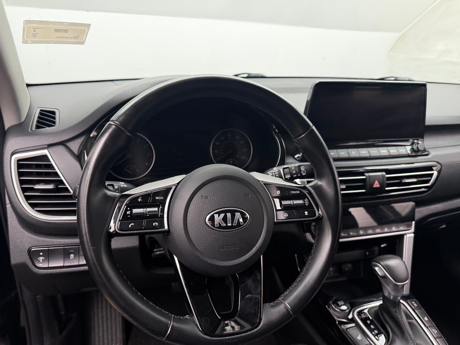 Thumbnail: 2021 Kia Seltos - 4