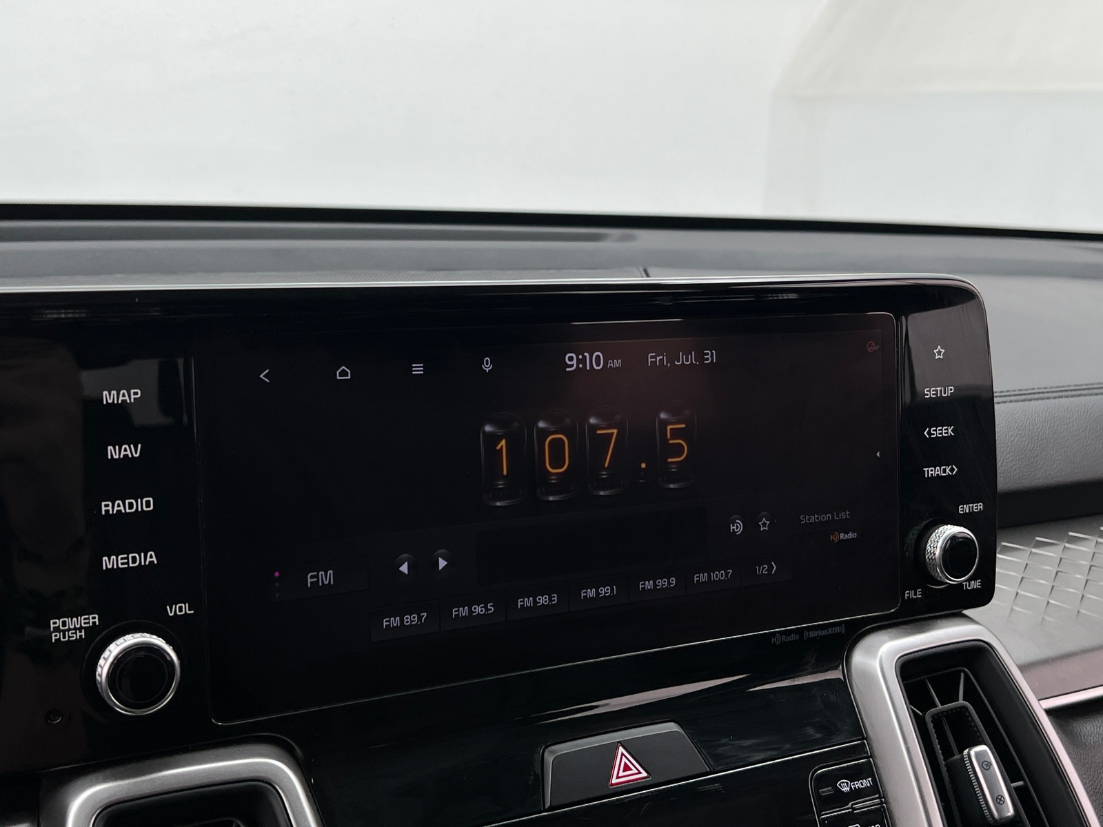 Thumbnail: 2022 Kia Sorento - 3