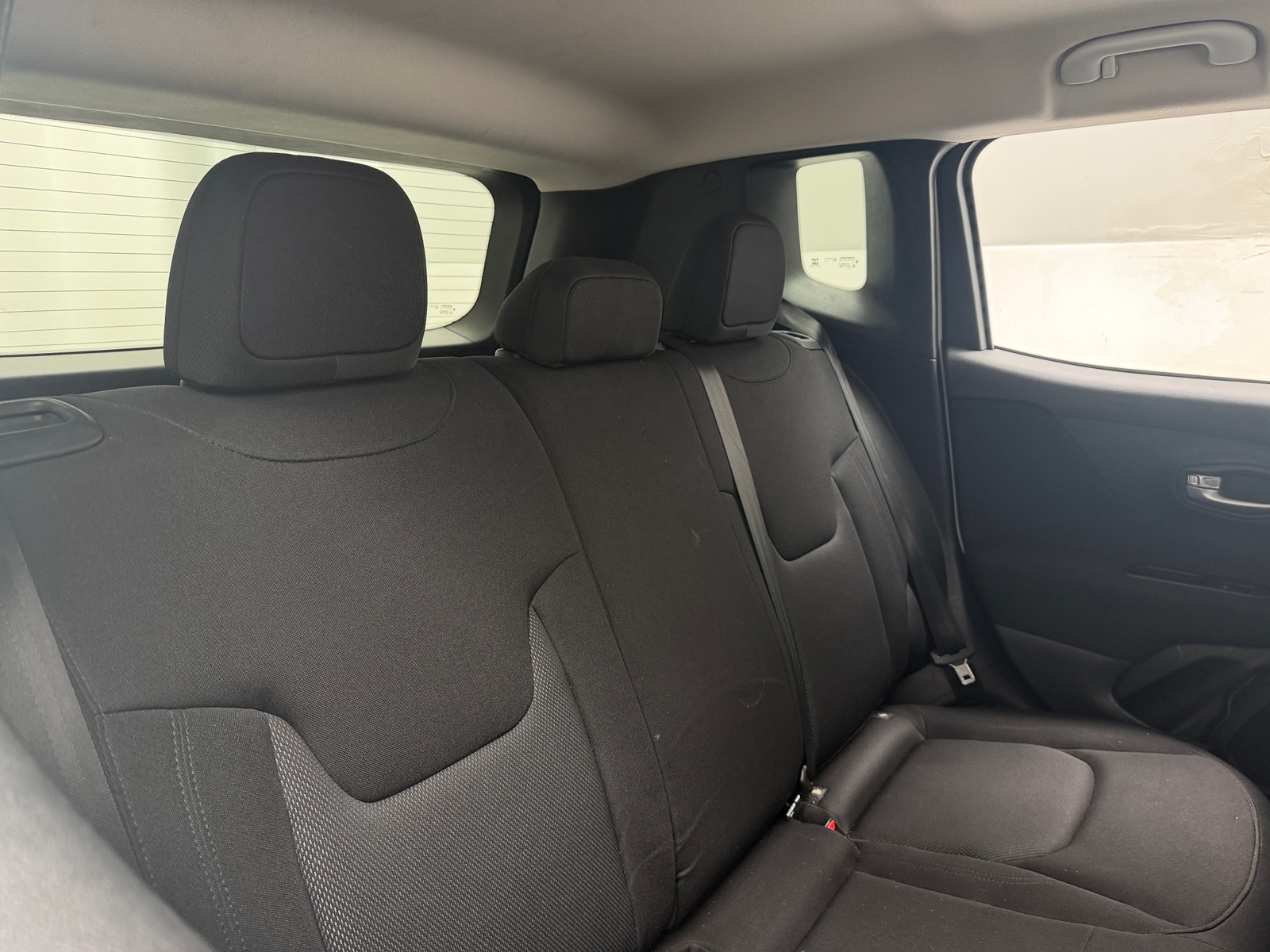 Thumbnail: 2019 Jeep Renegade - 6