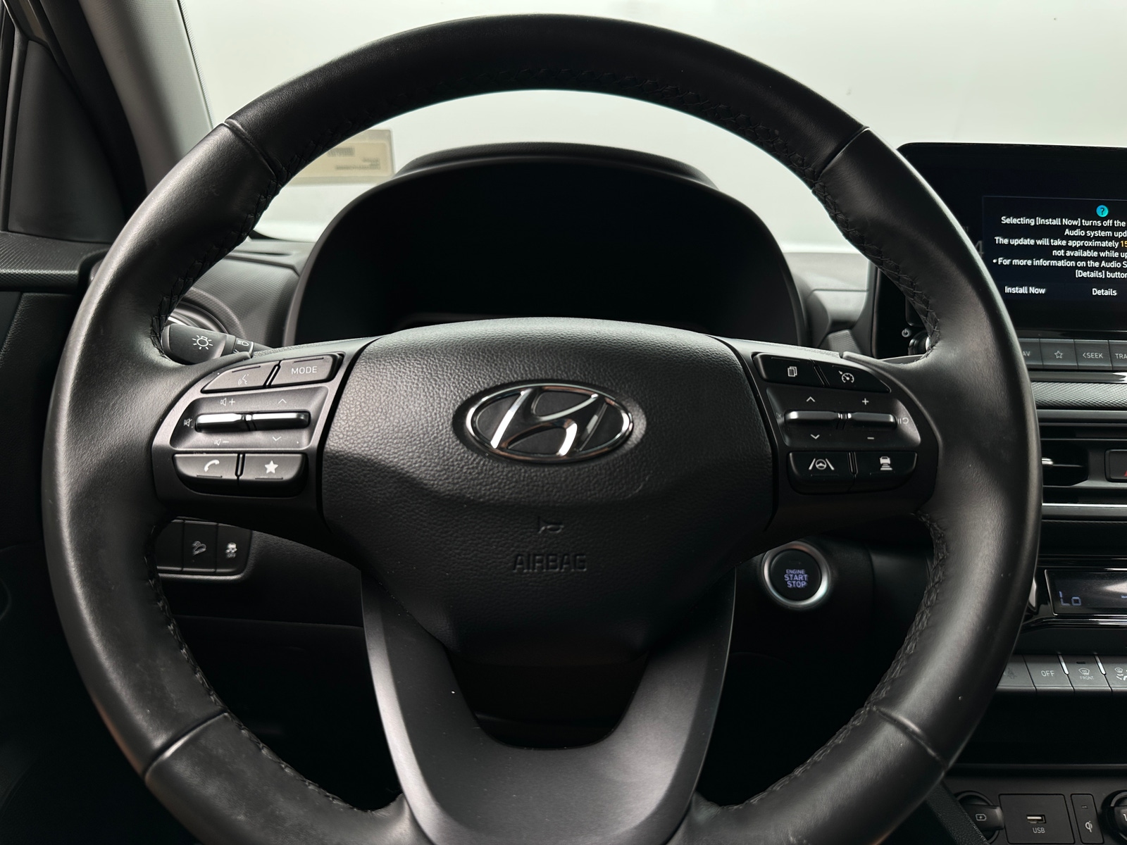Thumbnail: 2023 Hyundai Kona - 4